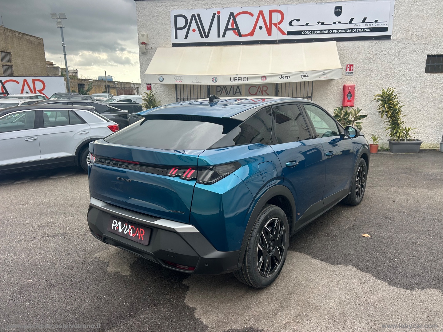 3008 Hybrid 145 e-DCS6 Allure KM/0 - immagine 10
