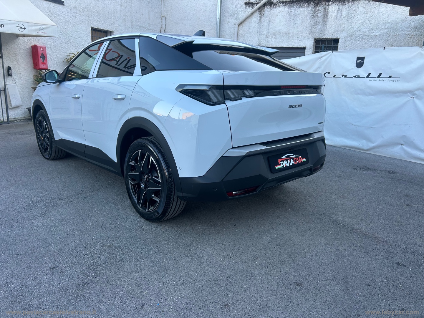3008 Hybrid 145 e-DCS6 Allure KM/0 - immagine 10