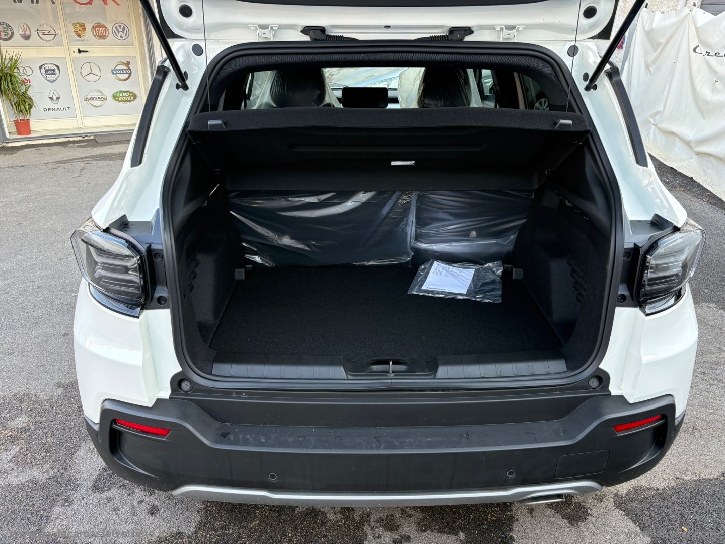 Avenger 1.2 Turbo 110CV e-Hybr. Summit KM/0 - immagine 10