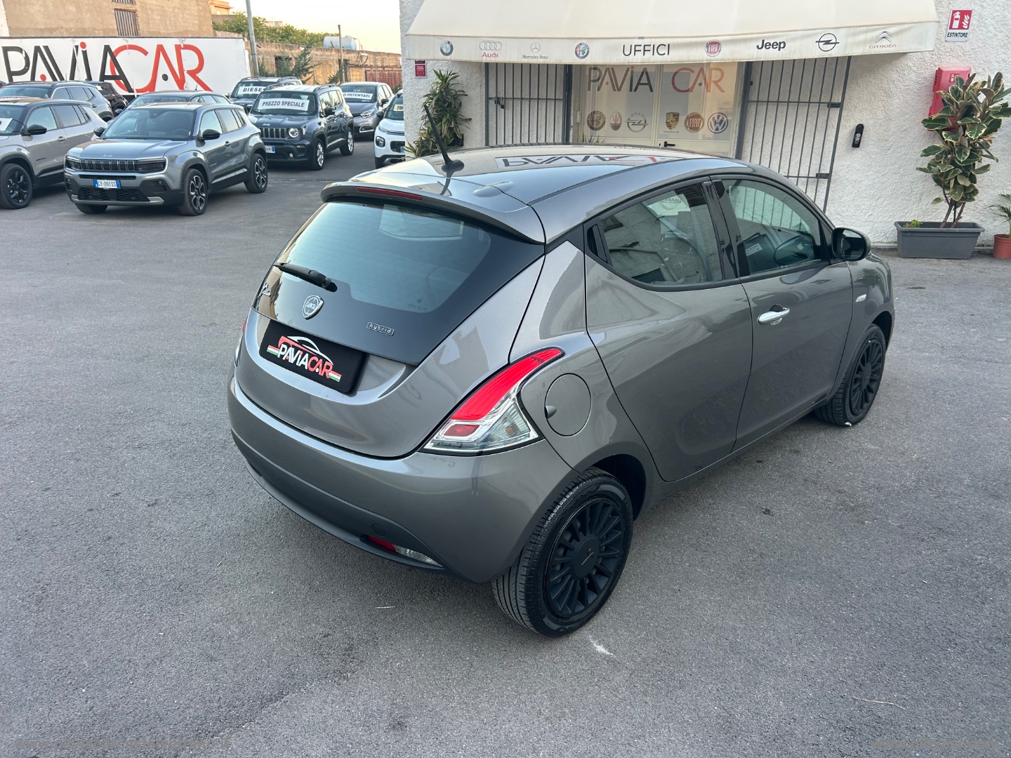 Ypsilon 1.0 FireFly 5p.S&S Hyb. A.Ferr. - immagine 10