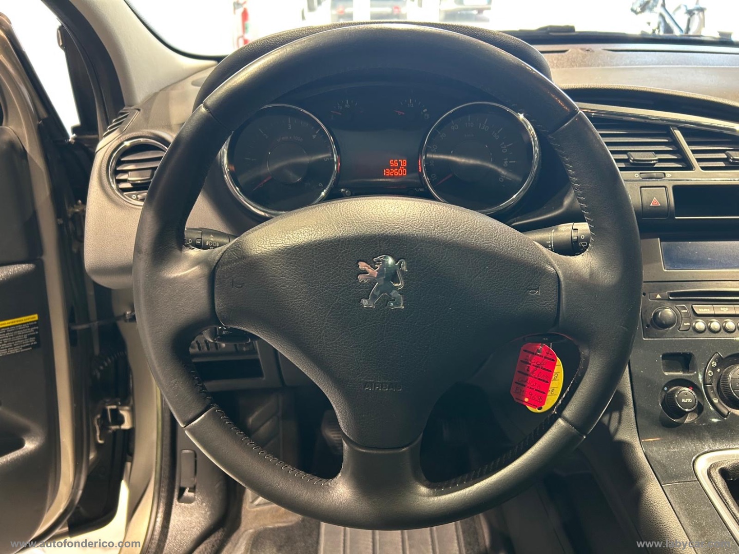 3008 1.6 HDi 112 CV Business - immagine 10