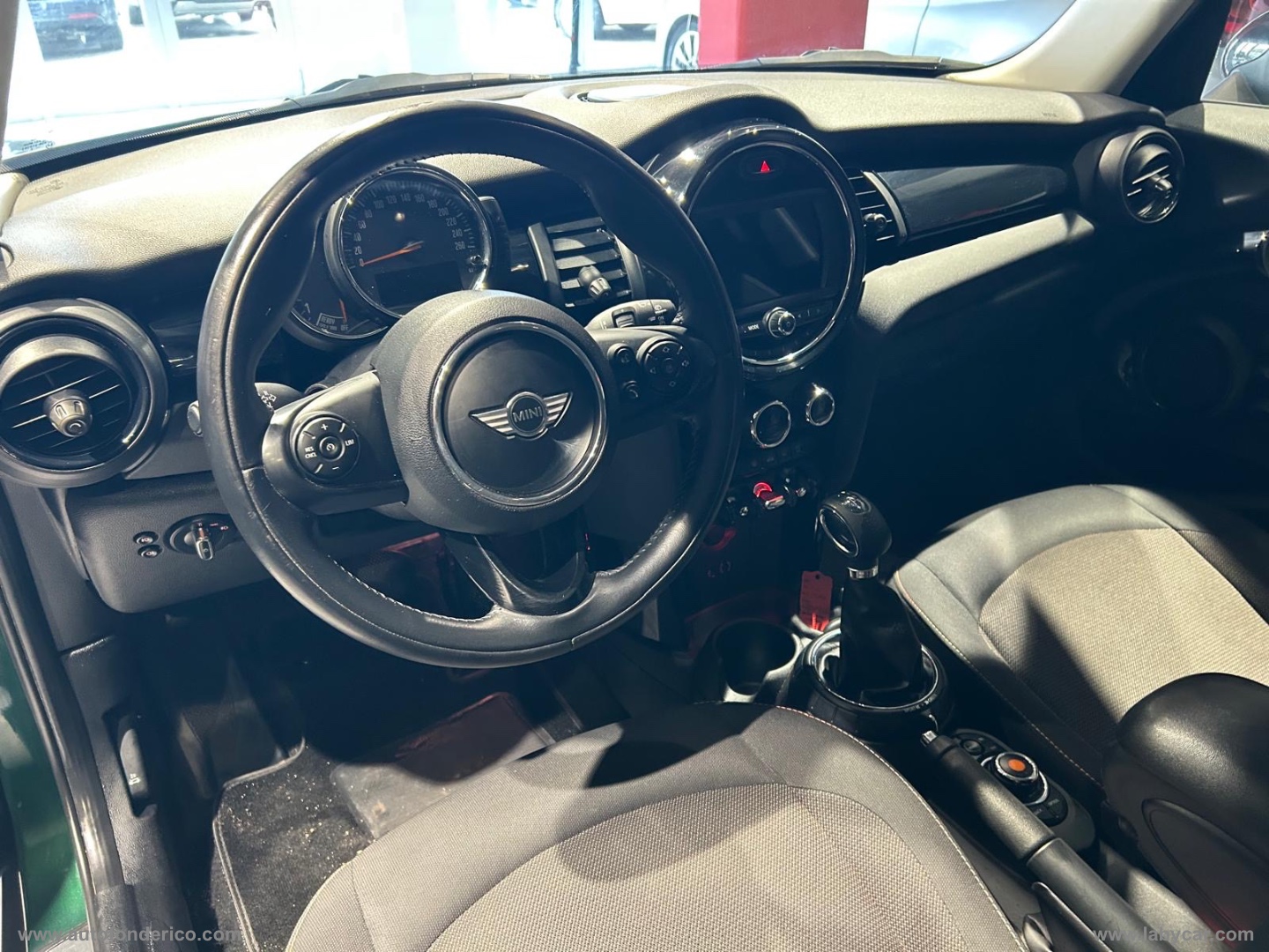 Mini Cooper D 5 porte - immagine 10