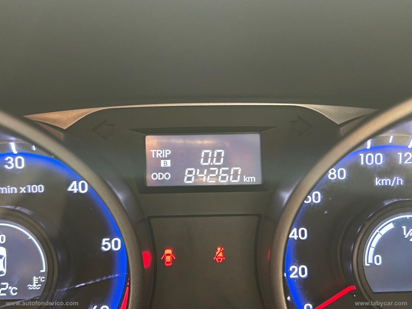 ix35 1.7 CRDi 2WD Xpossible - immagine 10