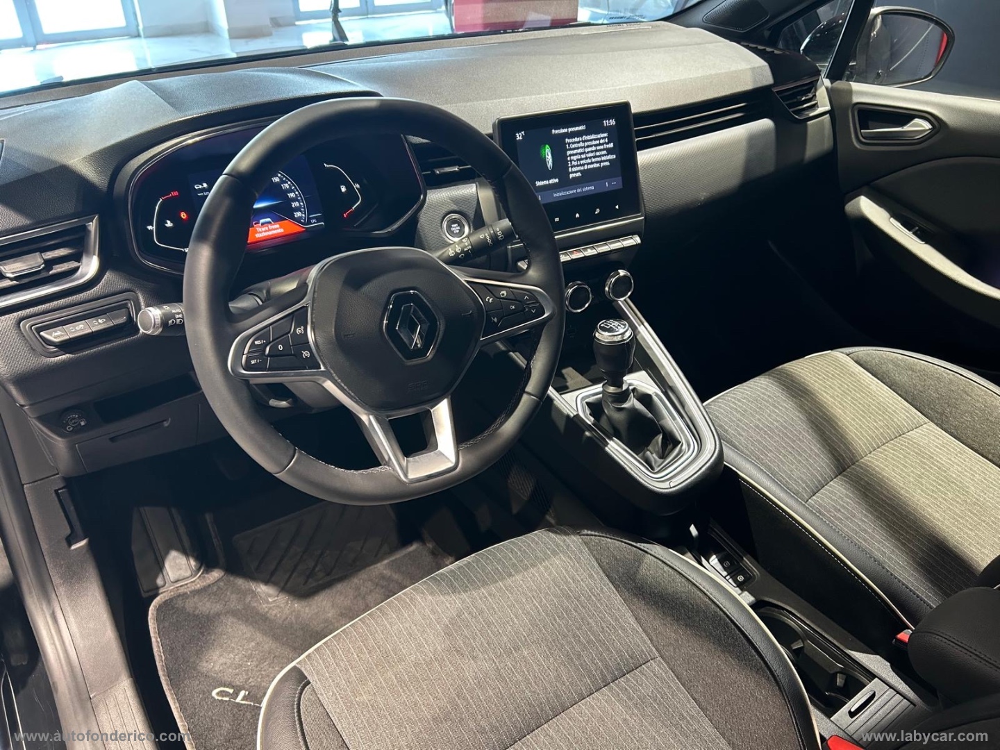 Clio TCe 100 CV GPL Intens - immagine 10