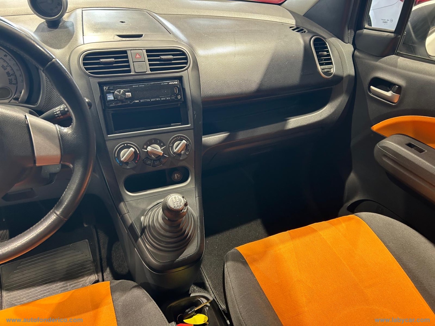 Agila 1.2 86 CV Enjoy - immagine 10