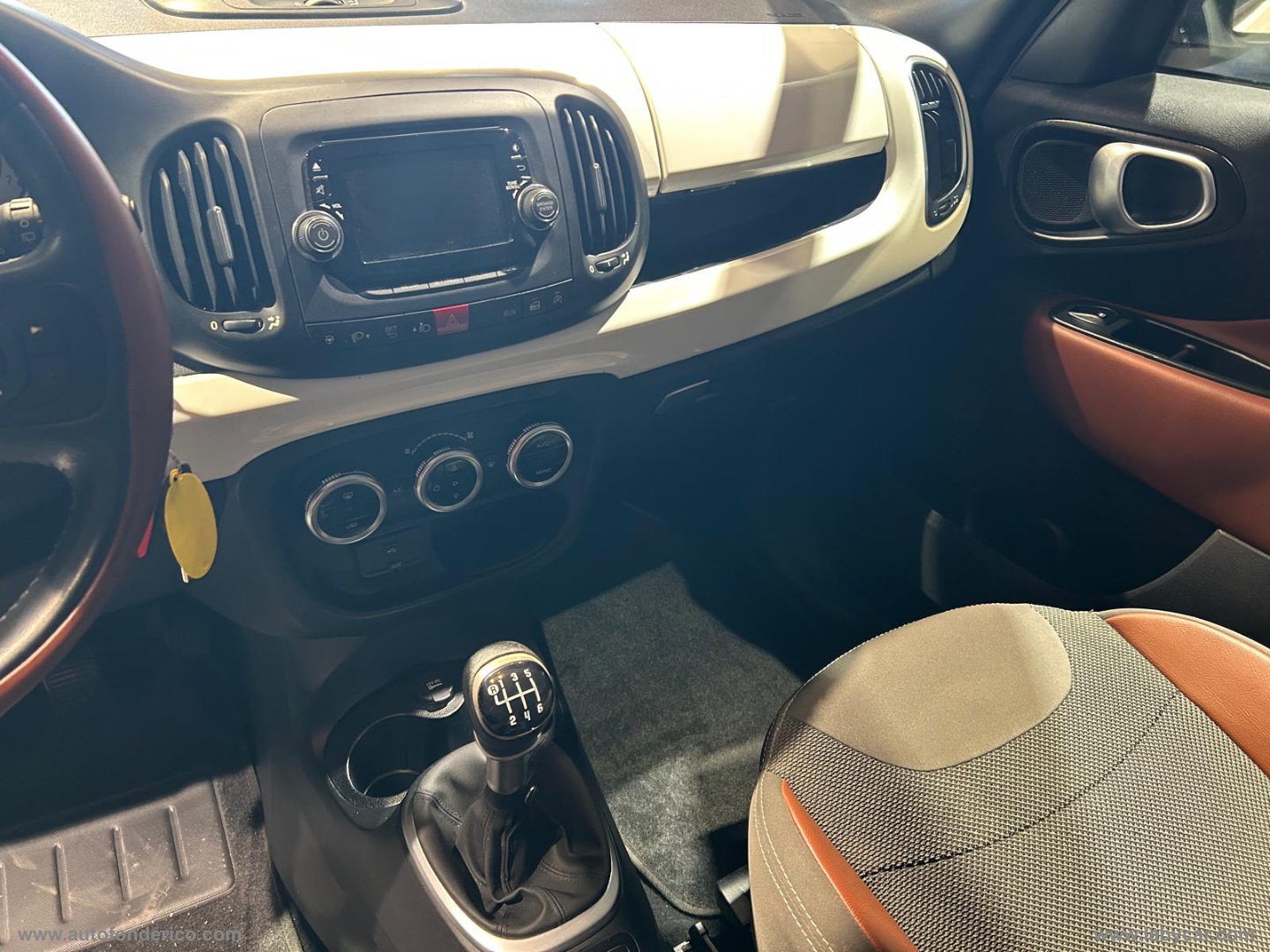 500L 1.6 MJT 105 CV Trekking - immagine 10