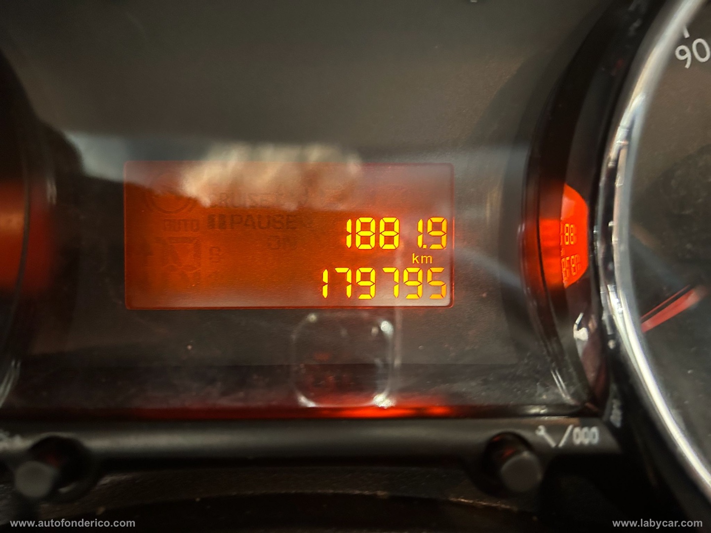 3008 1.6 HDi 112 CV Active - immagine 10