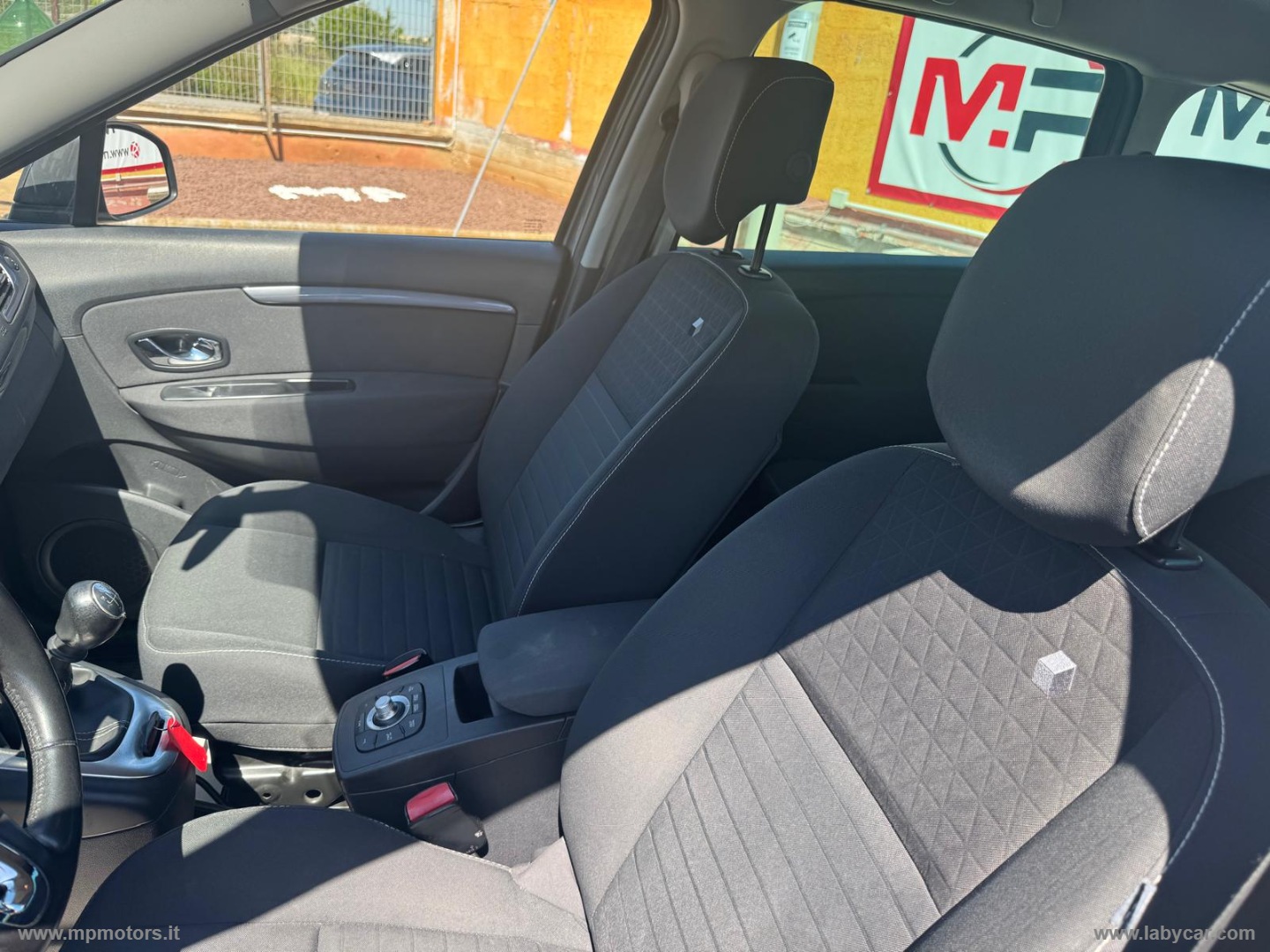 SCENIC LIMITED 7 POSTI 1.5 dCi 110CV - immagine 10