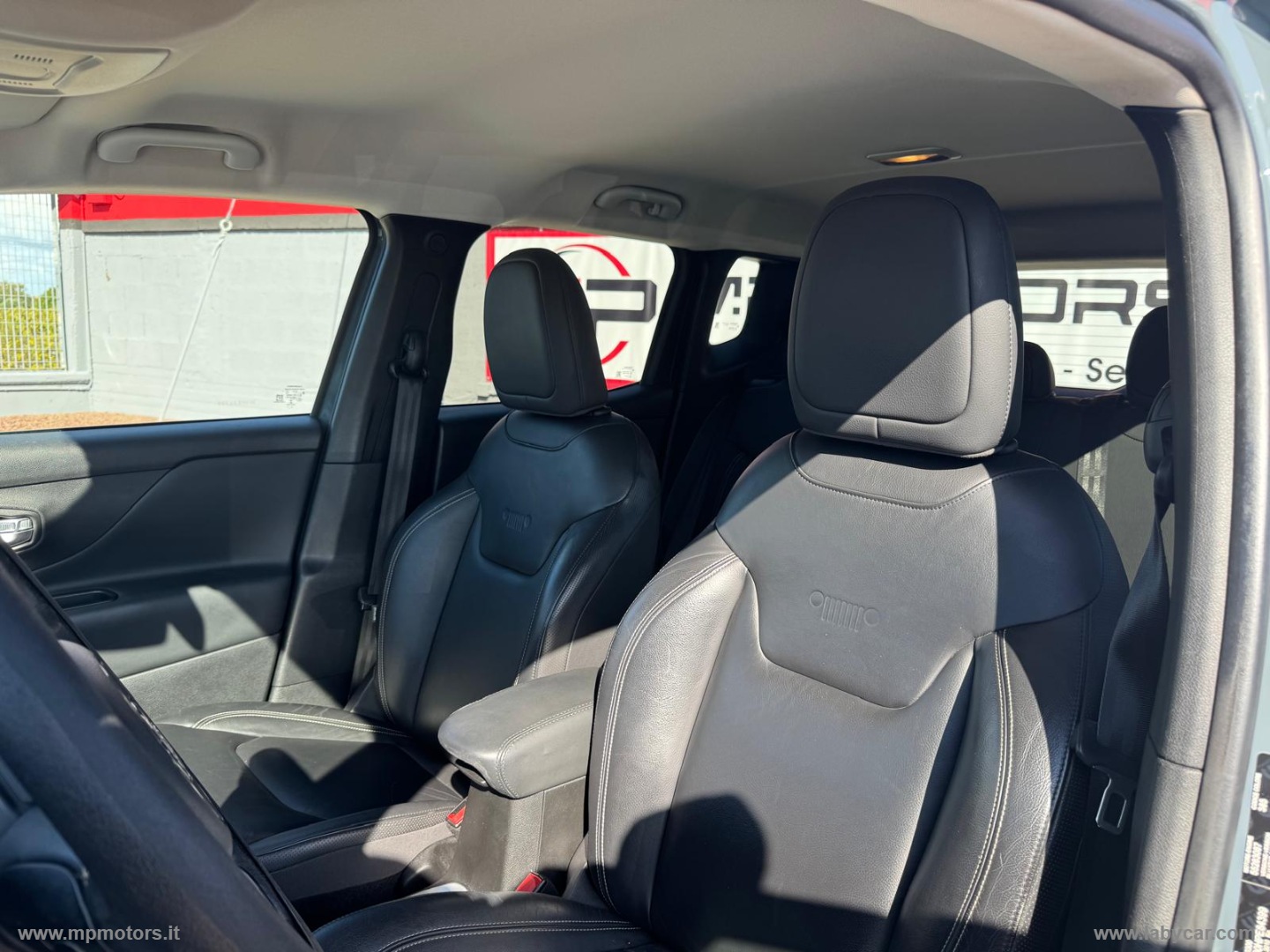 RENEGADE LIMITED 4X4 2.0 MJ 140CV - immagine 10