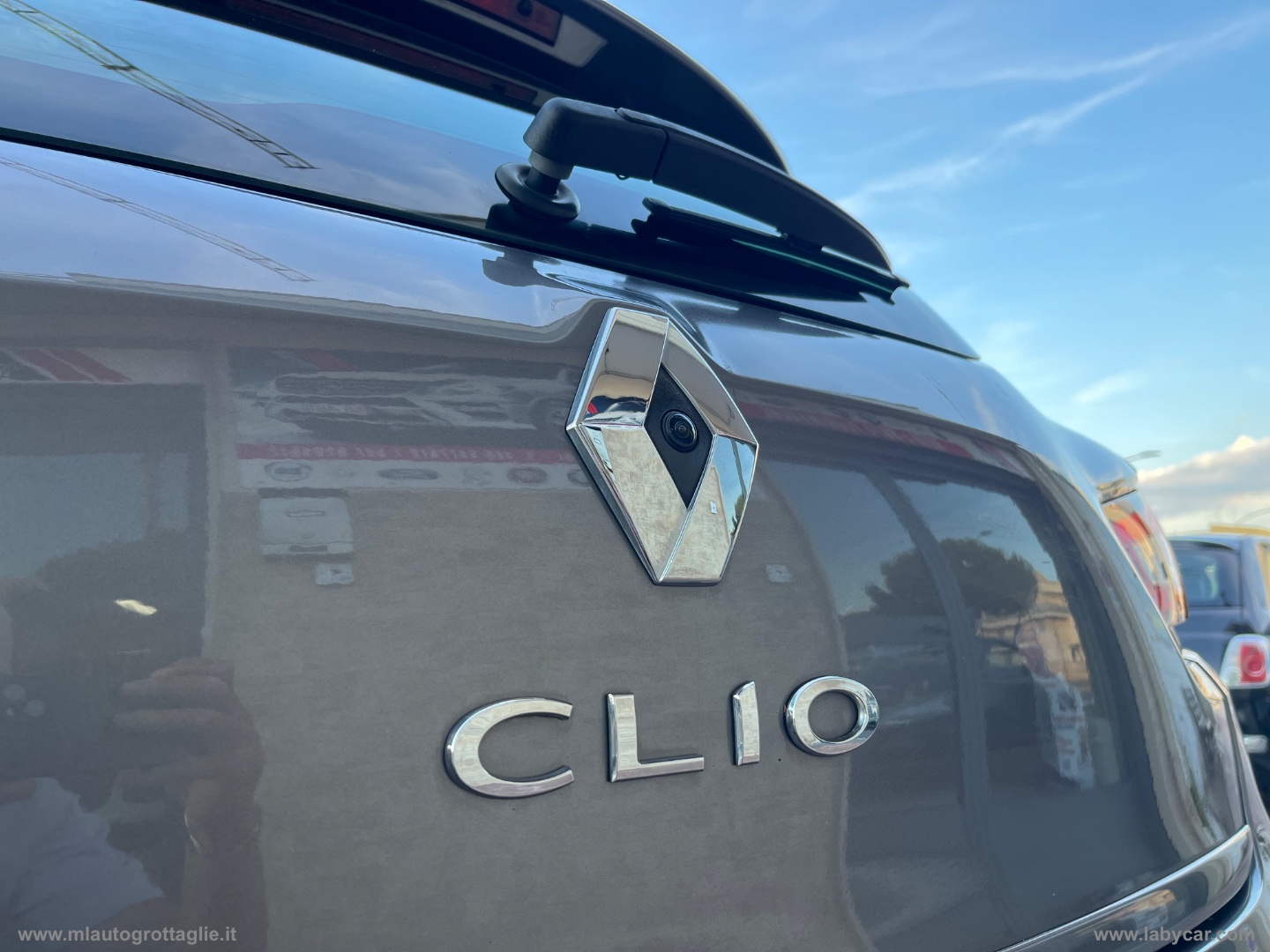 Clio 1.2 75 CV GPL 5p. Costume National - immagine 10