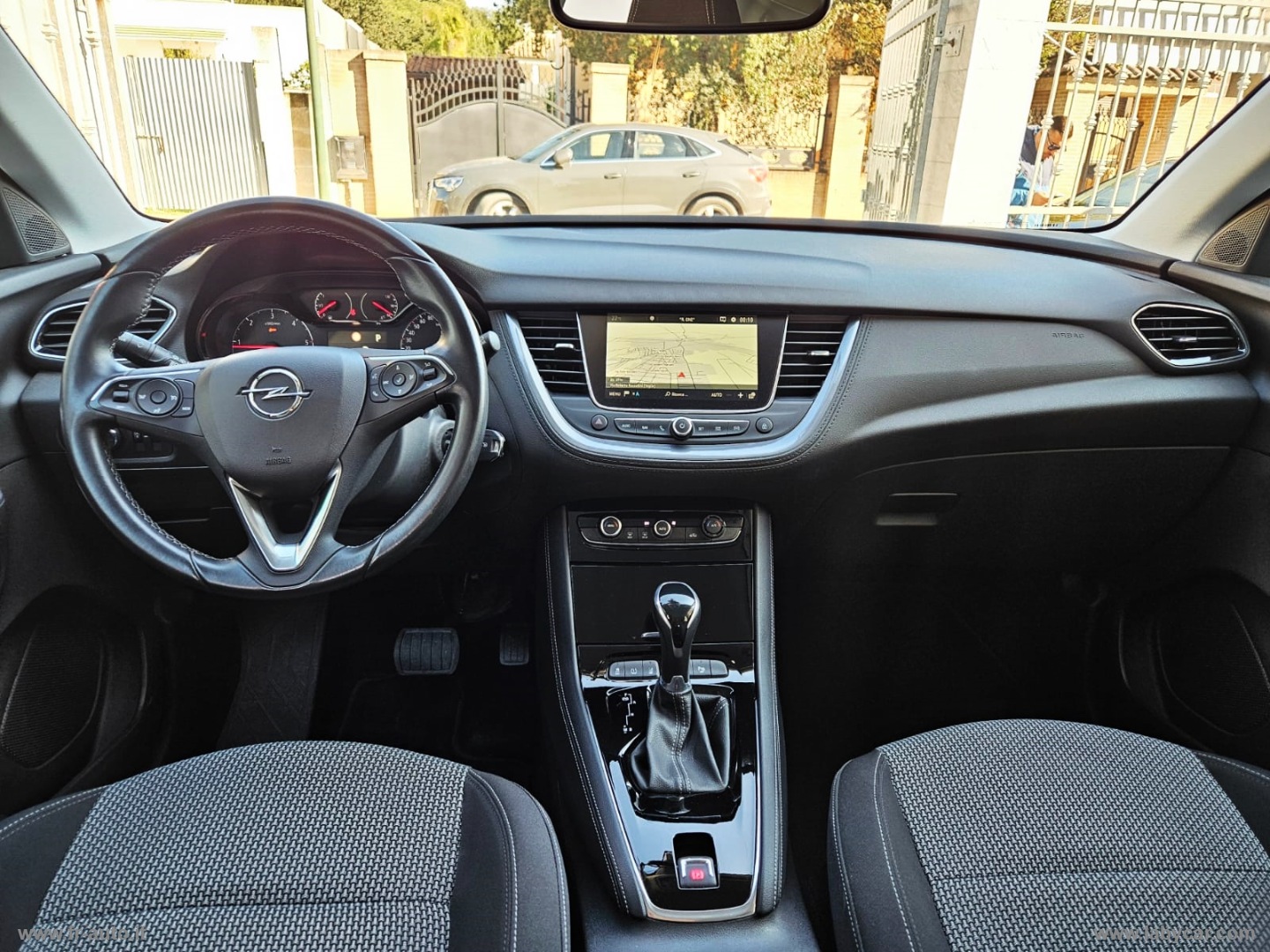 Grandland X 1.5 D Ecotec S&S aut. Ult. - immagine 10