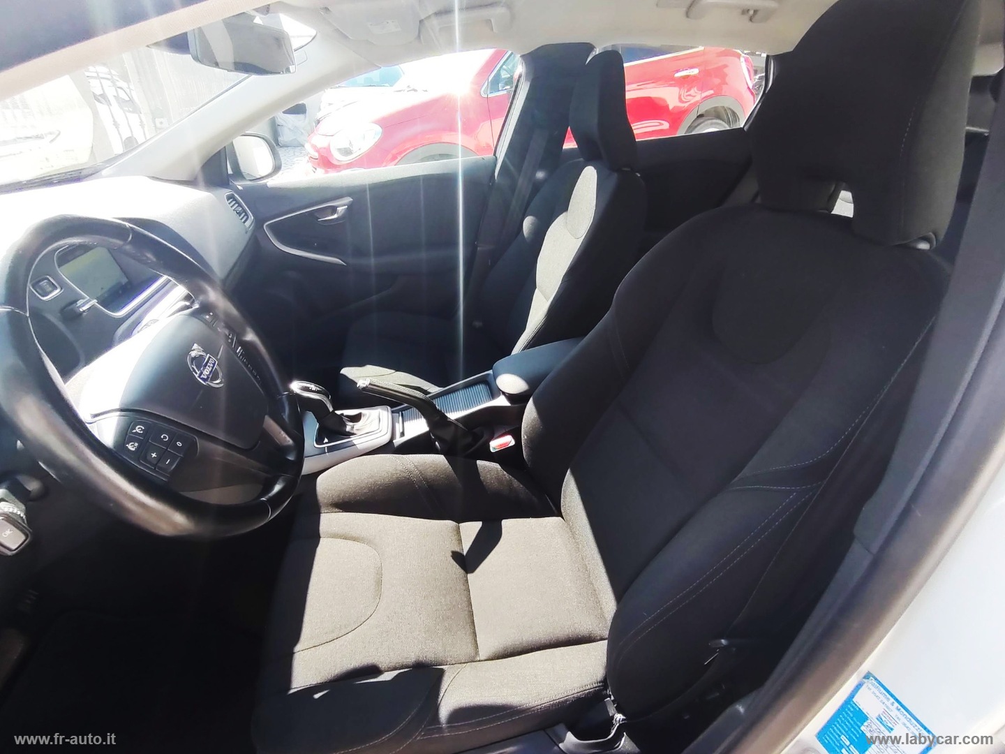 V40 D2 1.6 Powershift Summum - immagine 10