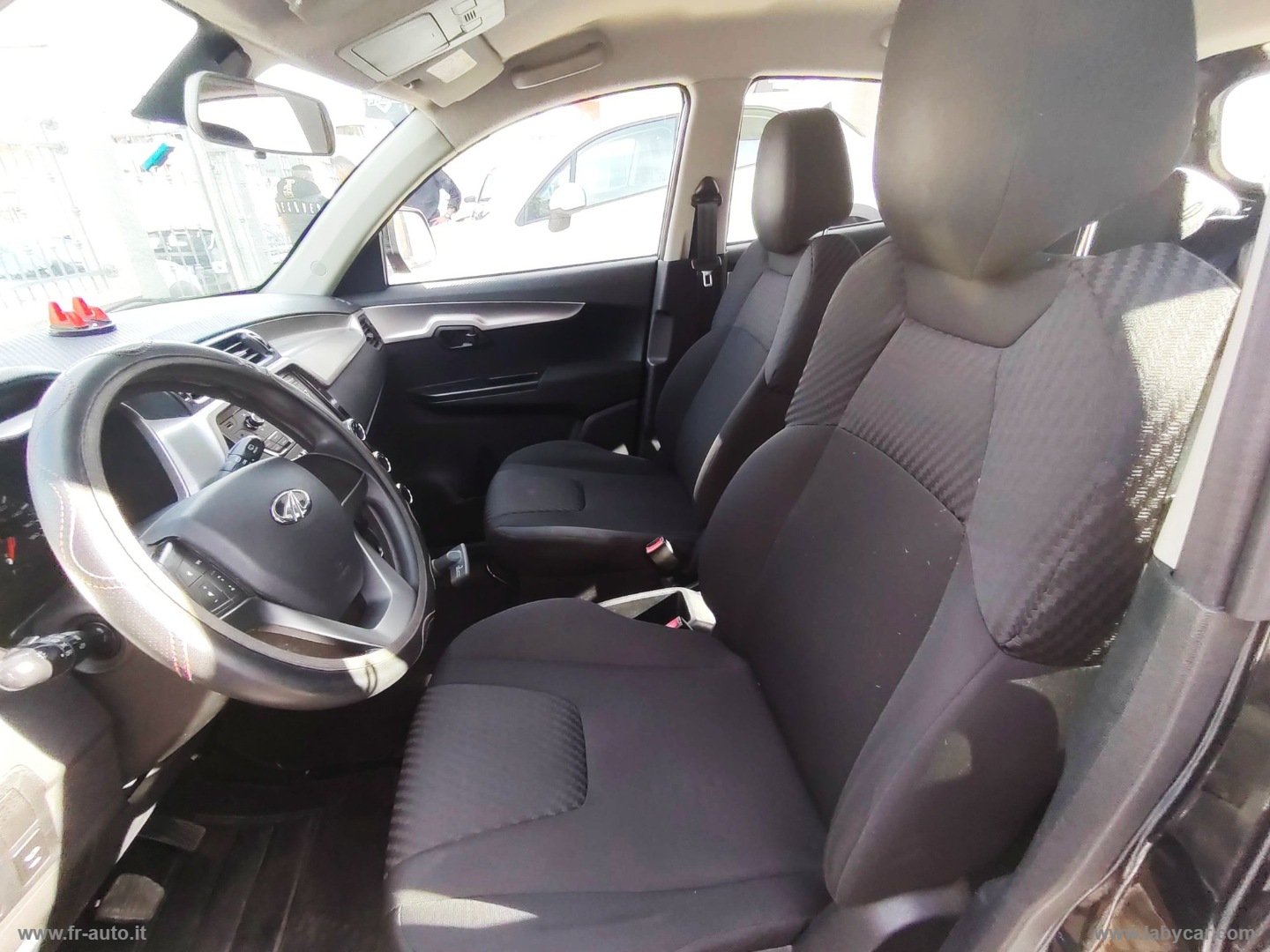 KUV100 1.2 VVT K8 - immagine 10