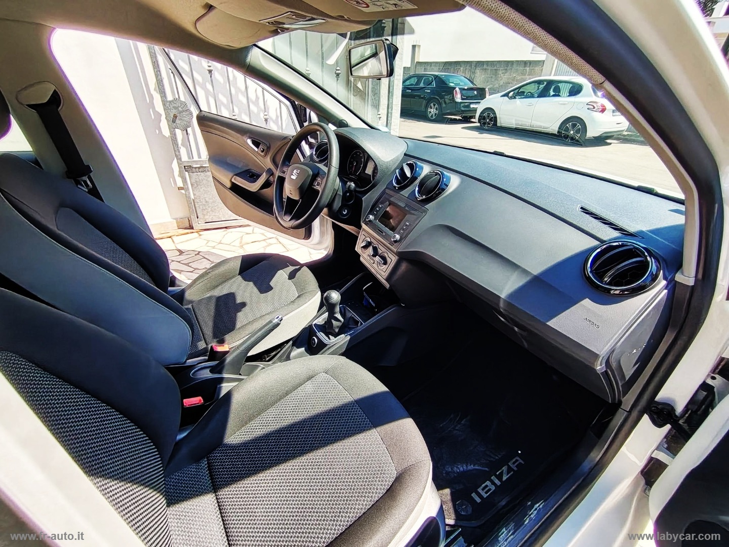 Ibiza 1.0 75CV 5p. Connect - immagine 10