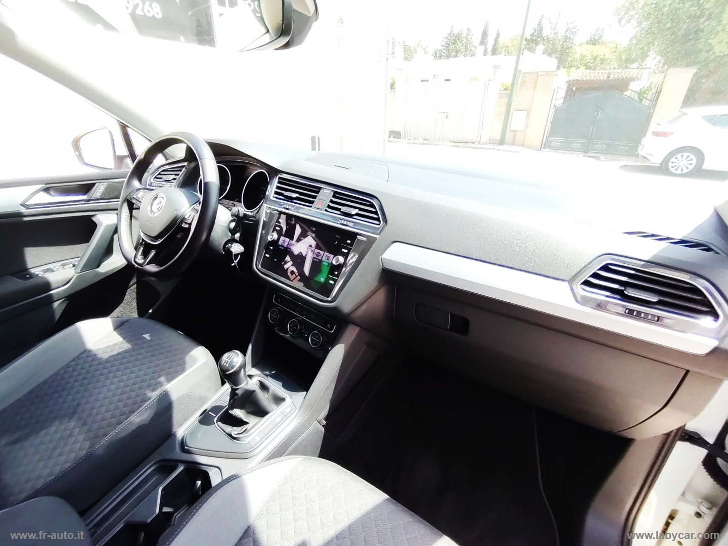 Tiguan 1.6 TDI Sport BMT - immagine 10