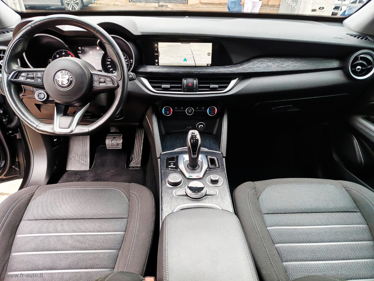 Stelvio 2.2 T.diesel 190 CV AT8 Q4 BUSINESS - immagine 10