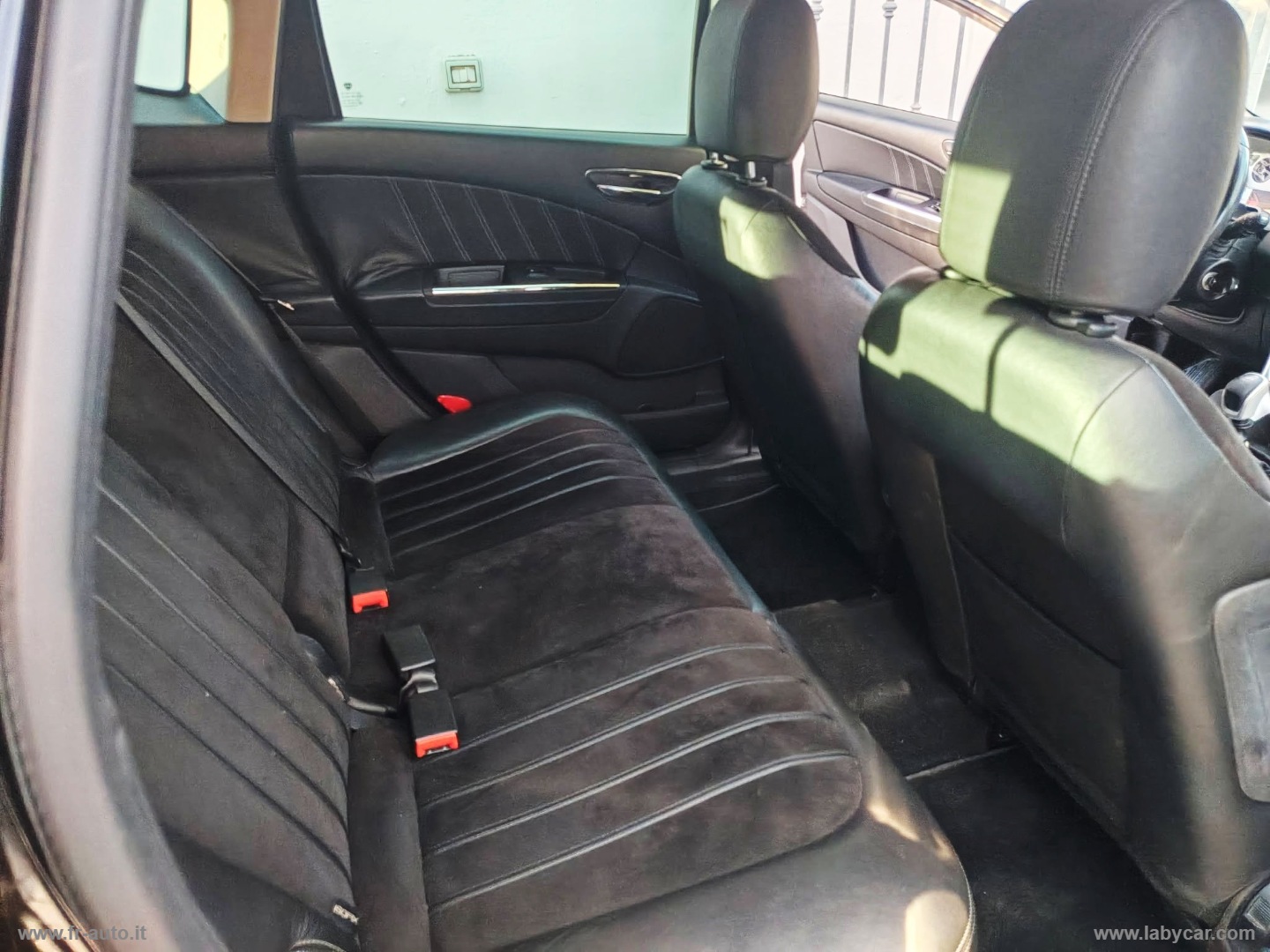 Delta 1.9 MJT Twinturbo Executive - immagine 10