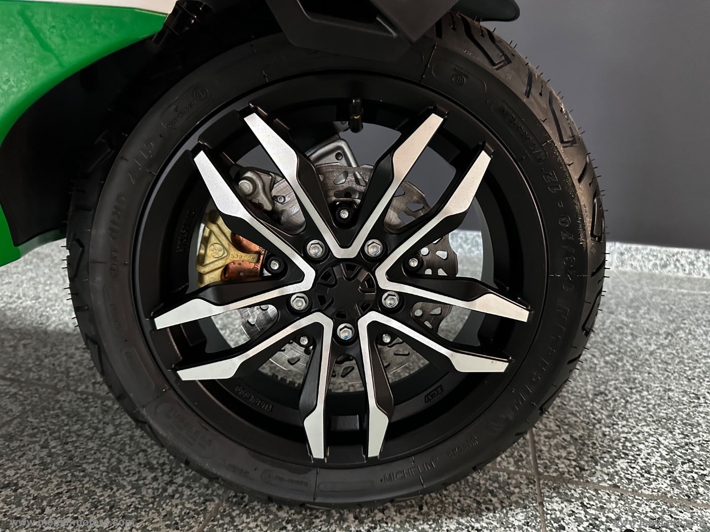 DRAGSTER 125 TRICOLORE - immagine 10