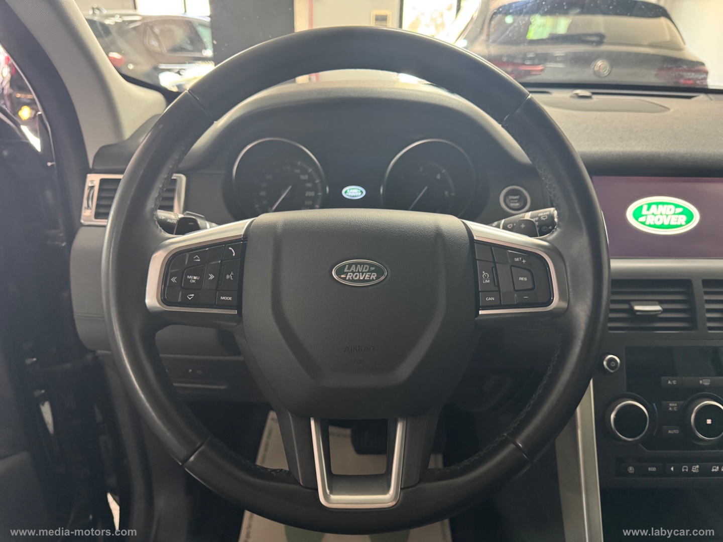 Discovery Sport 2.0 TD4 150 Bus.Pr. SE - immagine 10