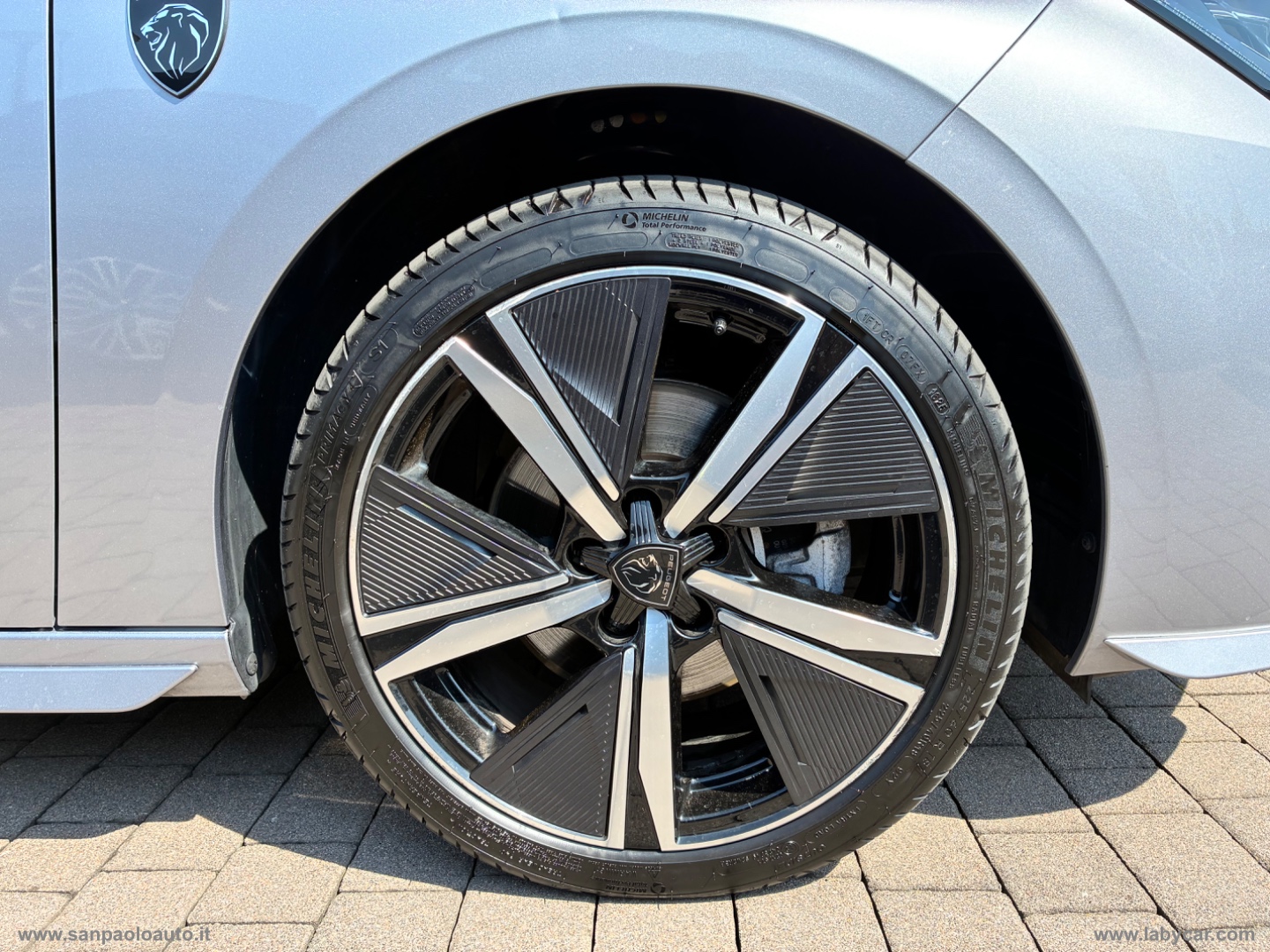 308 Hybrid 145 e-DCS6 SW GT - immagine 10