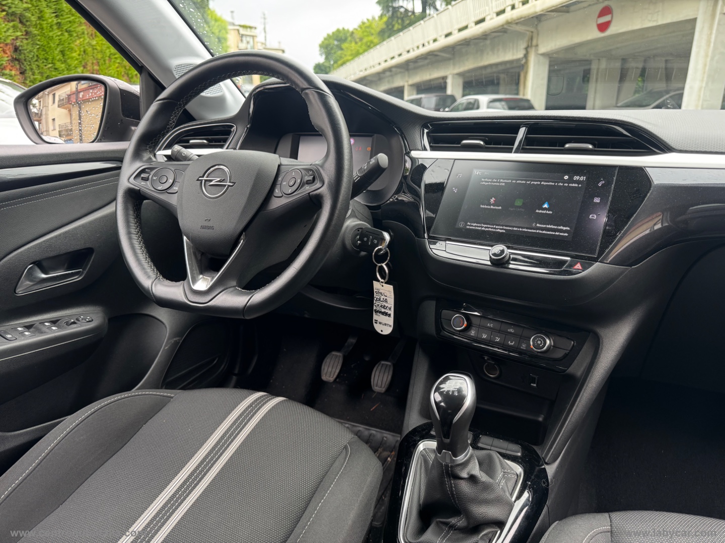 Corsa 1.2 Blitz Edition - immagine 10