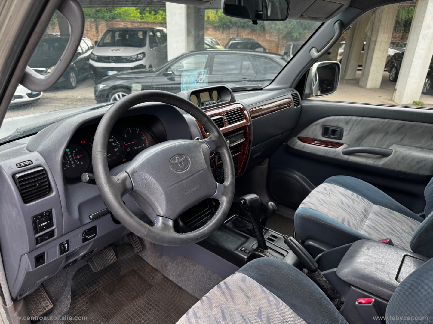 Land Cruiser 3.0 TD 3p. KZJ90 GX - immagine 10