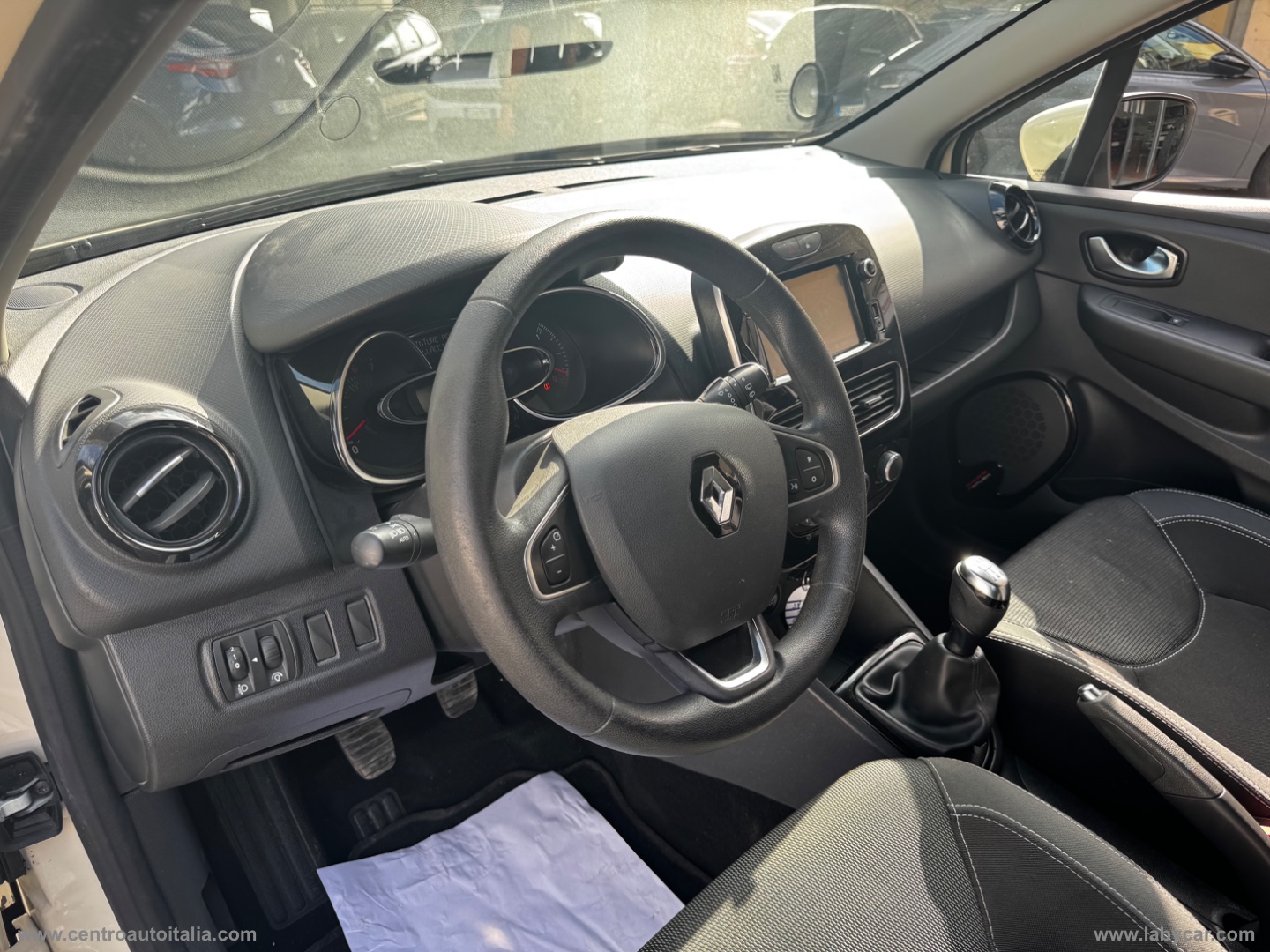 Clio 1.2 75 CV 5p. Duel2 - immagine 10