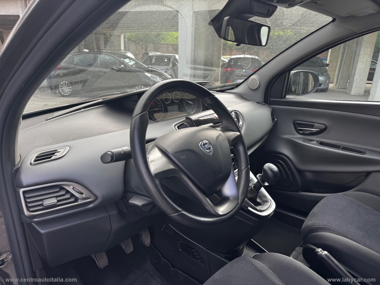 Ypsilon 1.2 69 CV 5p. S&S Platinum - immagine 10