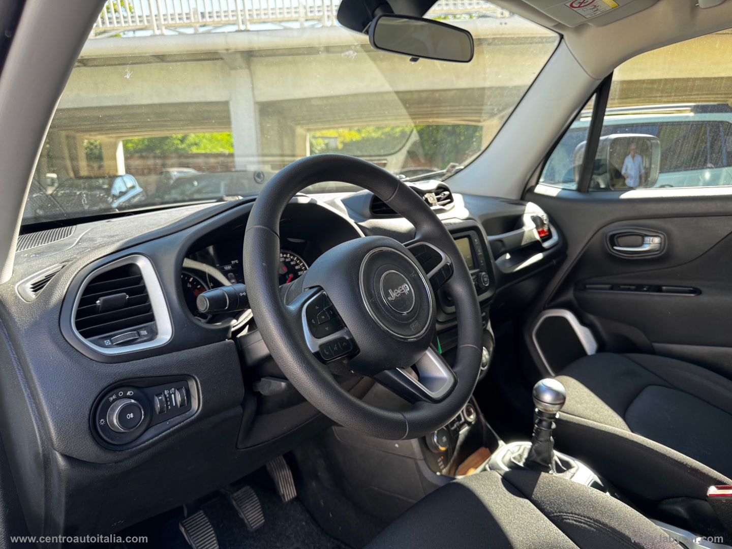 Renegade 2.0 Mjt 4WD Active Drive Sport - immagine 10