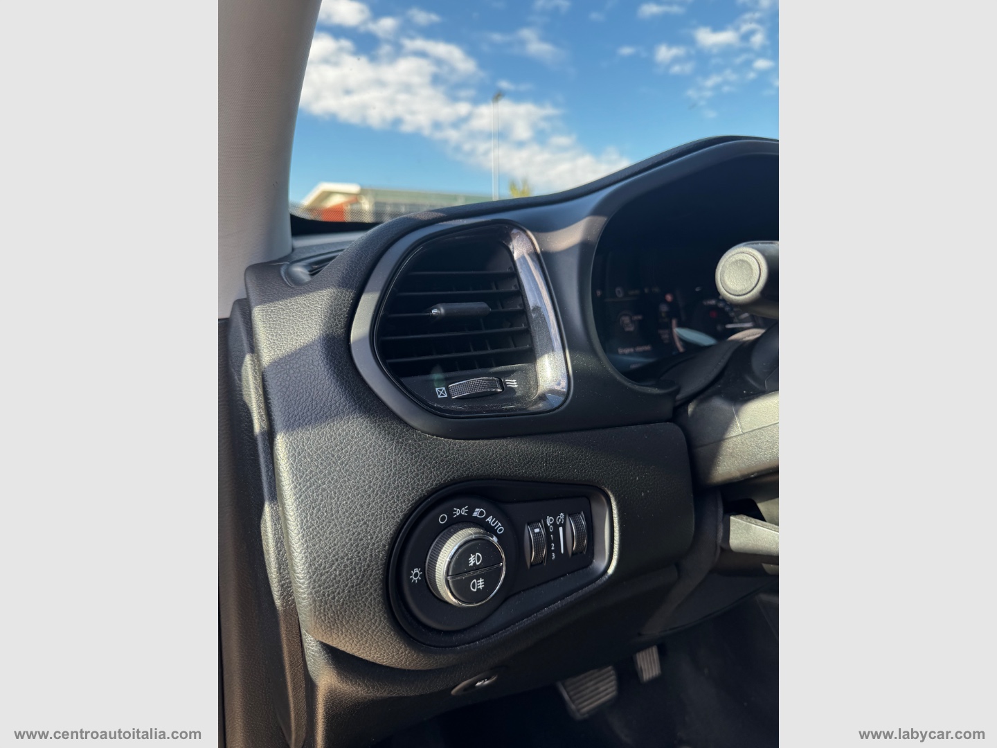 Renegade 1.3 T4 PHEV 4xe S - immagine 10