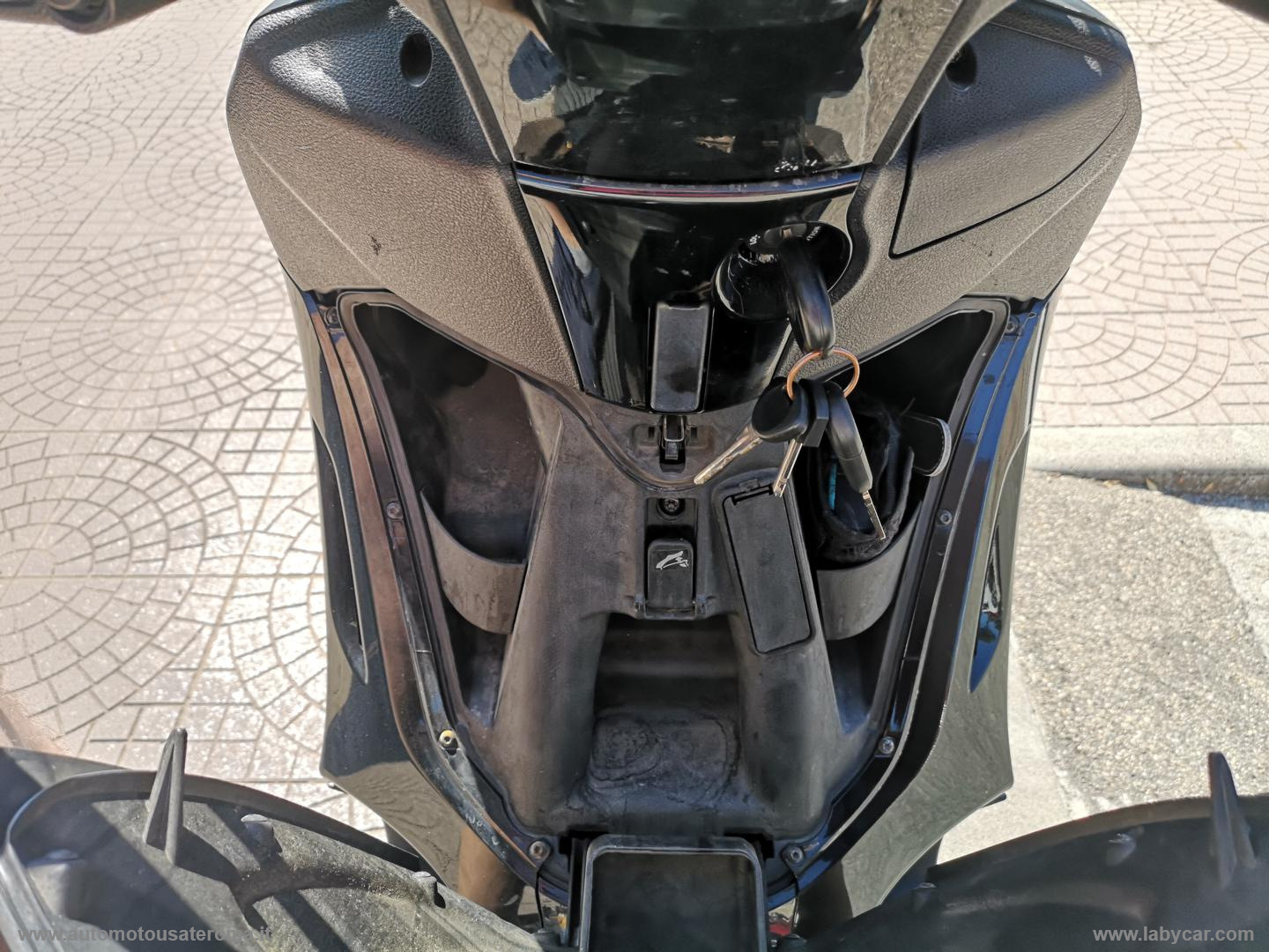 Beverly 300 I.E. POLICE ABS ASR RATE AUTO MOTO SCOOTER - immagine 10