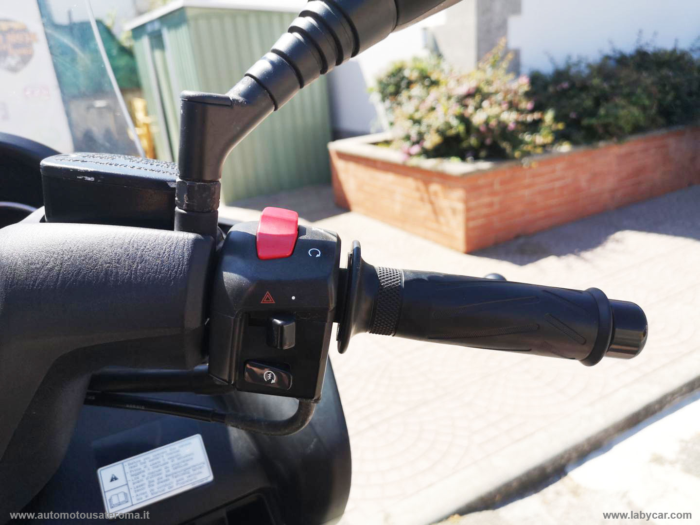 Majesty 400 RATE AUTO MOTO SCOOTER - immagine 10