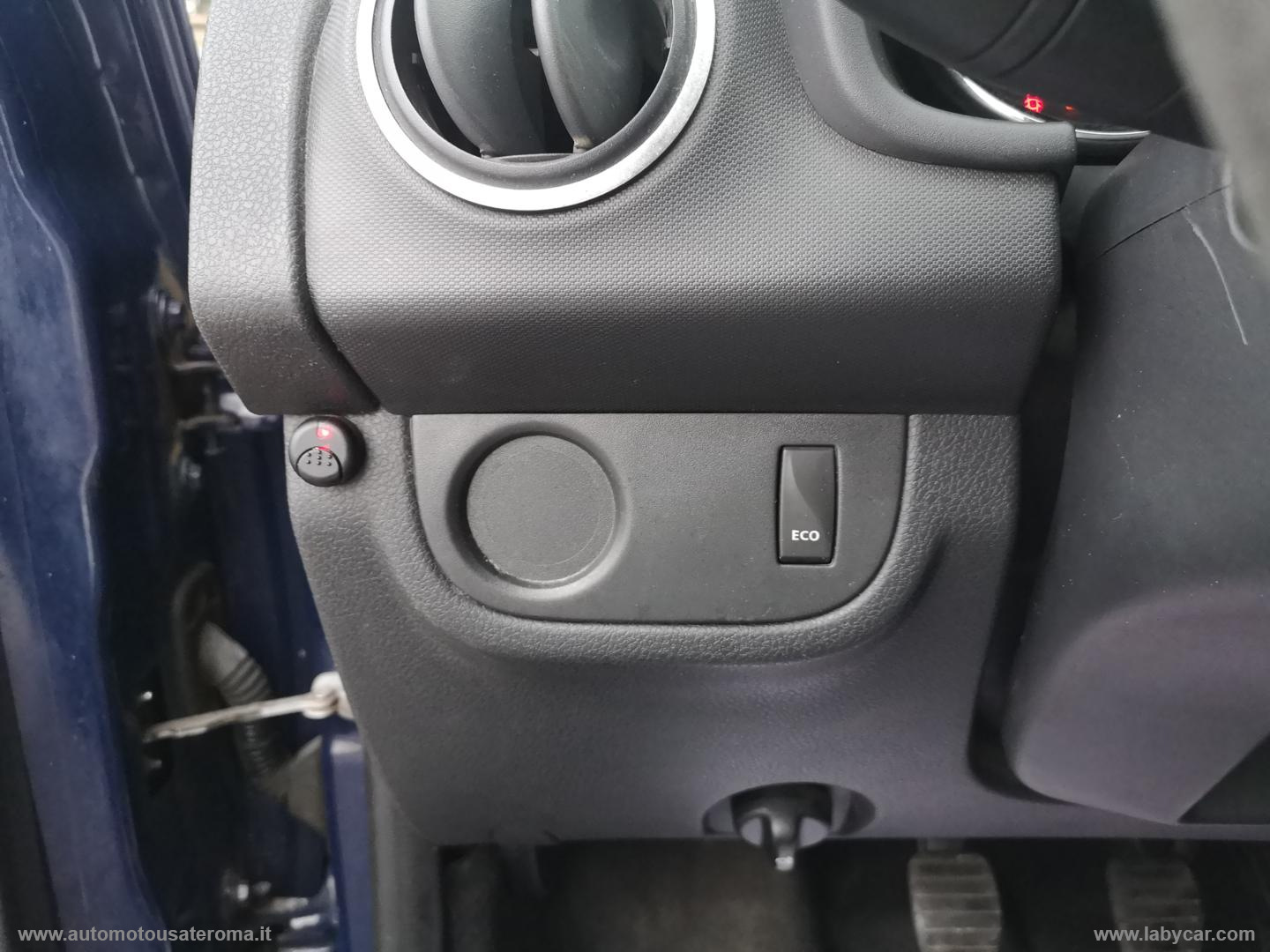 Sandero 0.9 TCe 12V T-GPL S&S AMBIENCE RATE AUTO MOTO SCOOTER - immagine 10
