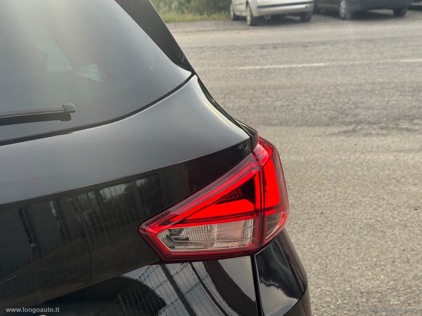 Arona 1.0 EcoTSI 115CV DSG FR ADATTA A NEOPATENTATI - immagine 10