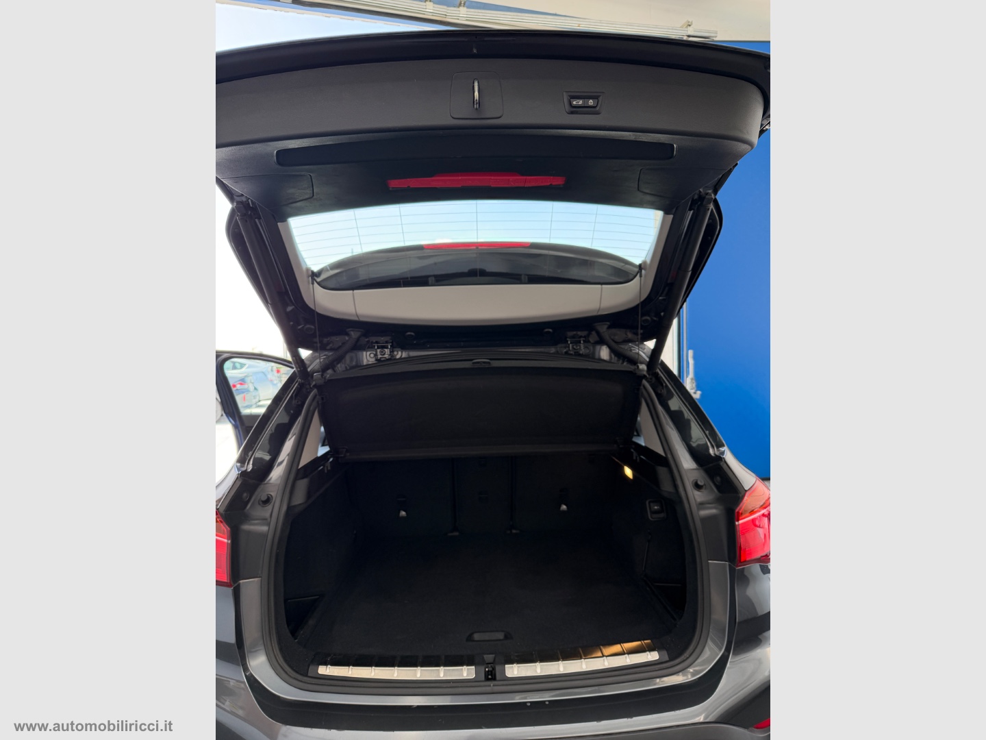 X1 sDrive18i Sport - immagine 10