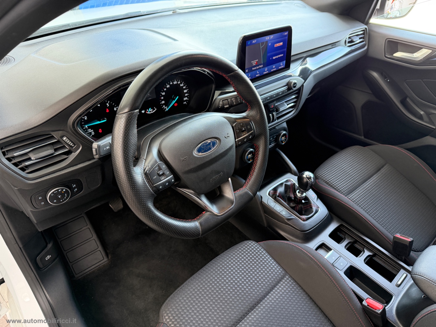 Focus 1.0 EcoBoost Hybrid 125CV ST LINE - immagine 10