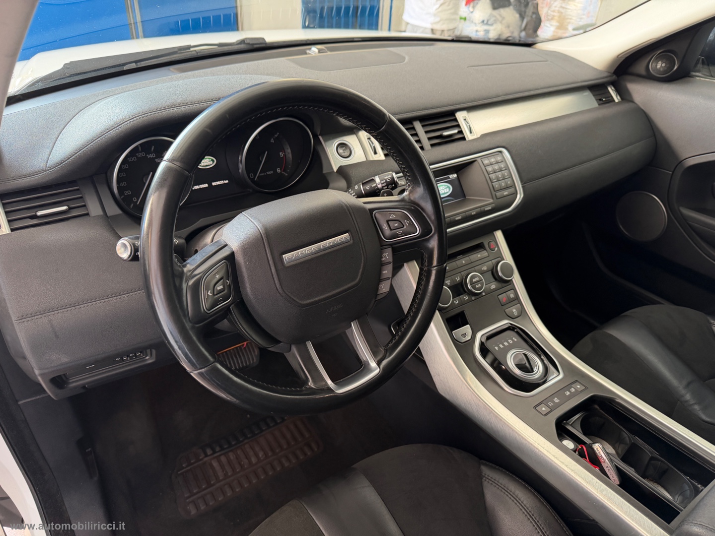 RR Evoque 2.2 TD4 5p. Prestige - immagine 10