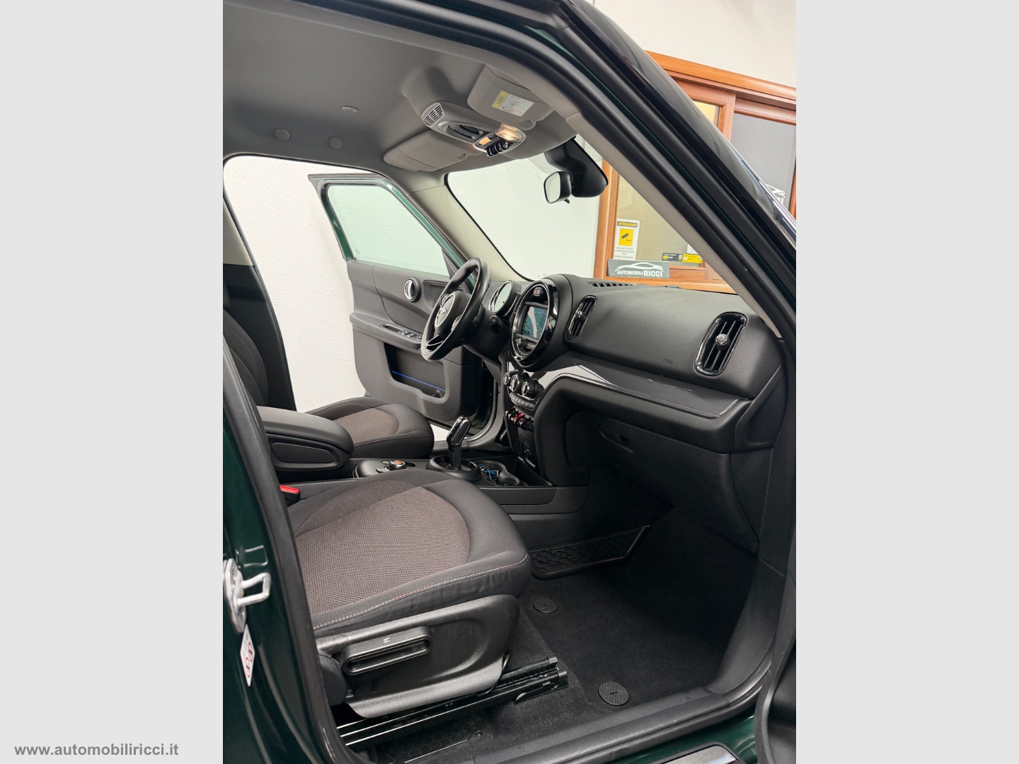 Mini Countryman ONE D Aut. - immagine 10