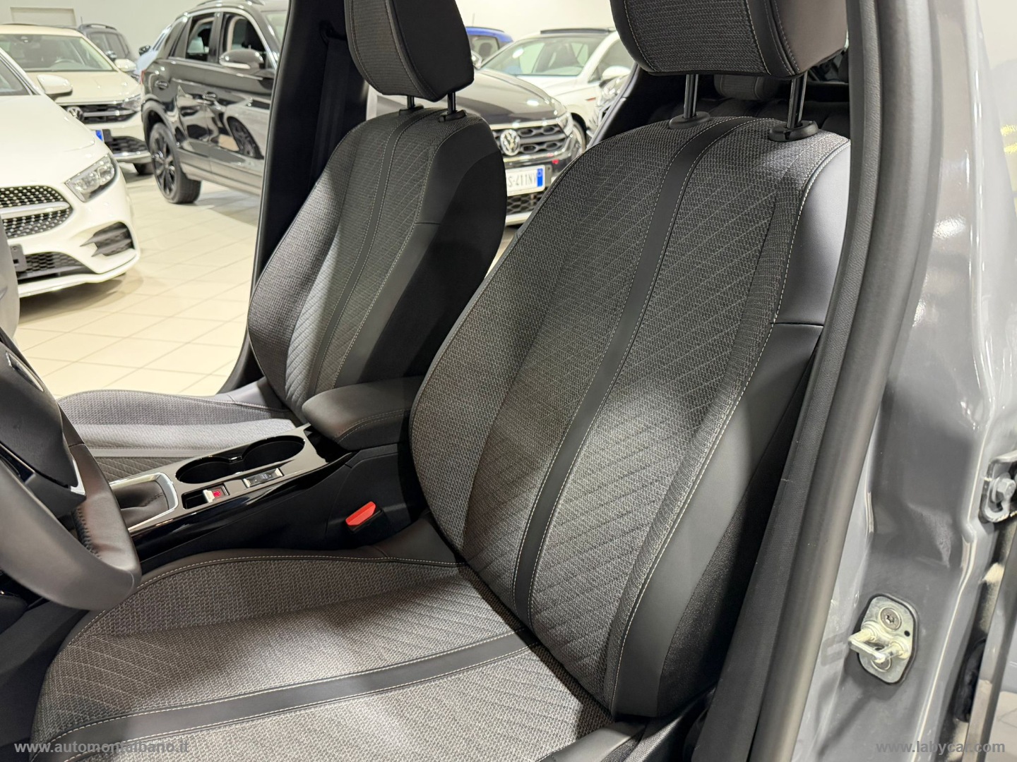 208 PureTech 100 S&S 5p. Allure - immagine 10