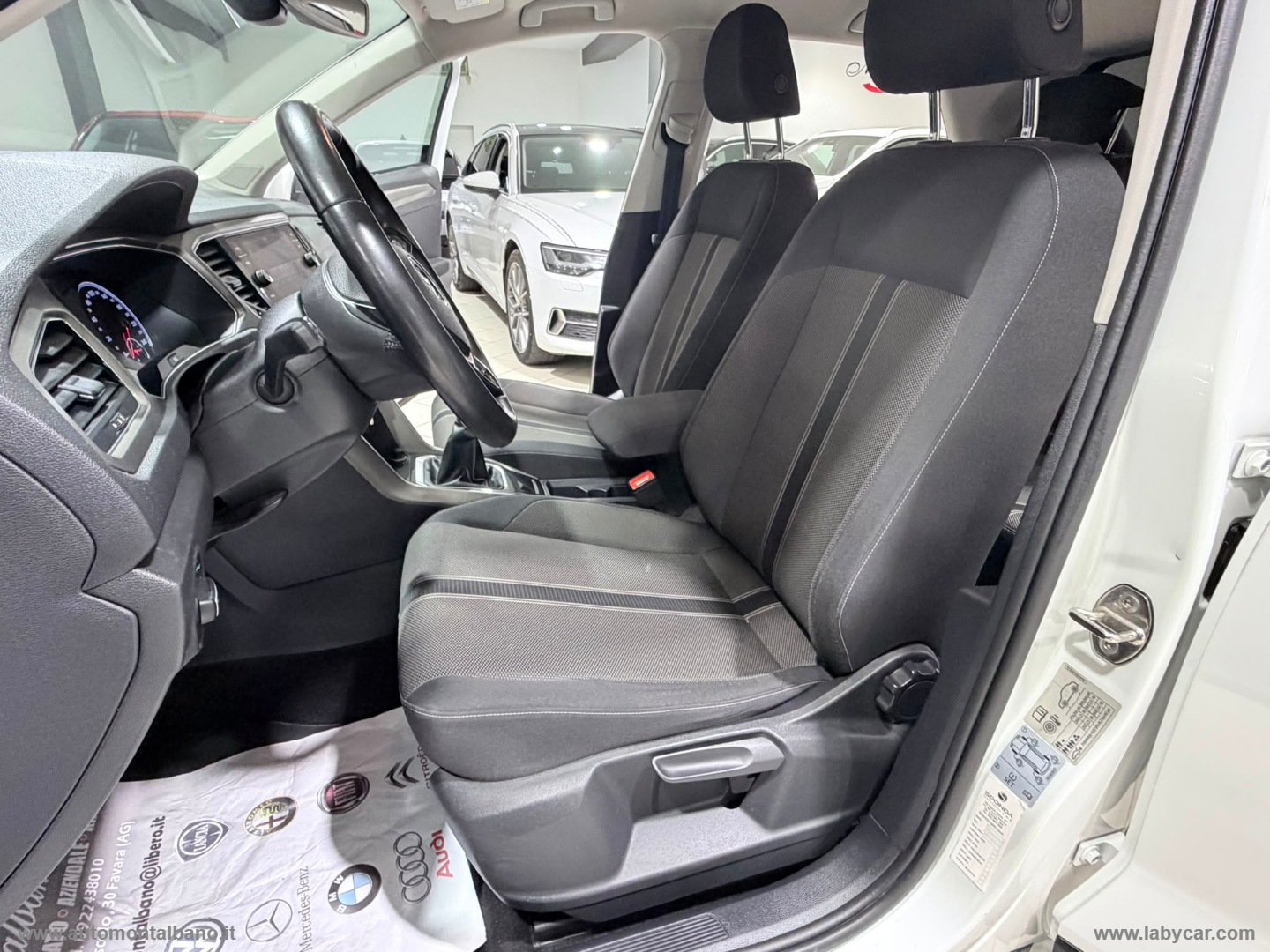 T-Roc 1.6 TDI SCR Business BlueMot.Tech. - immagine 10