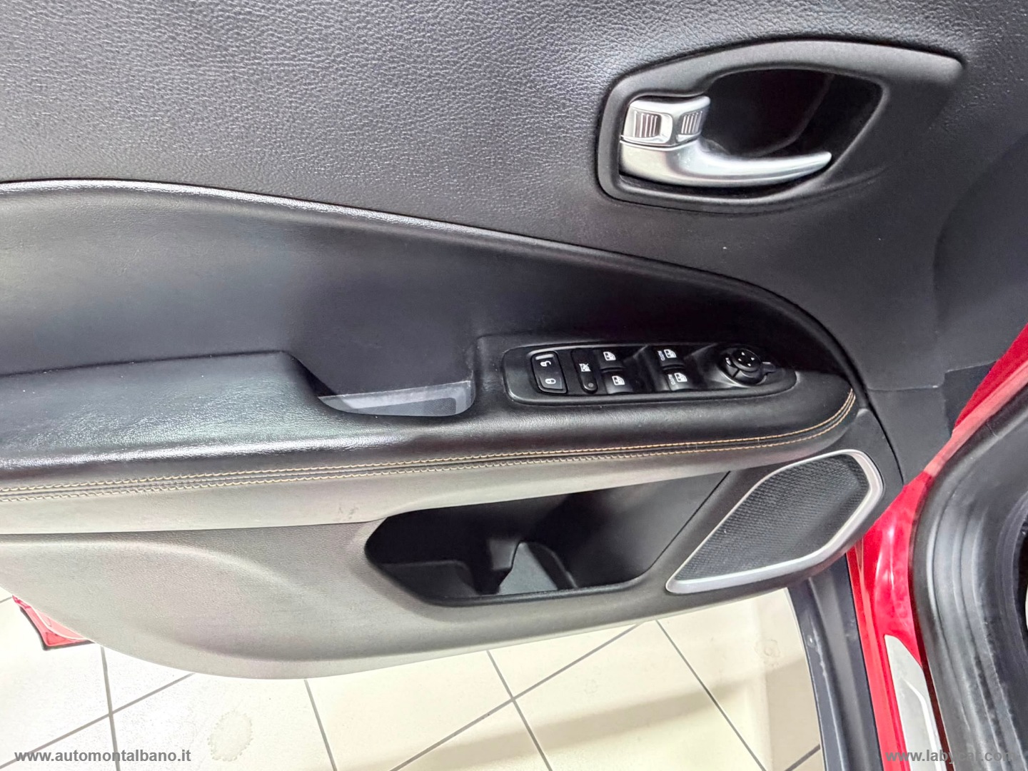 Compass 1.6 Mjt II 2WD Limited - immagine 10