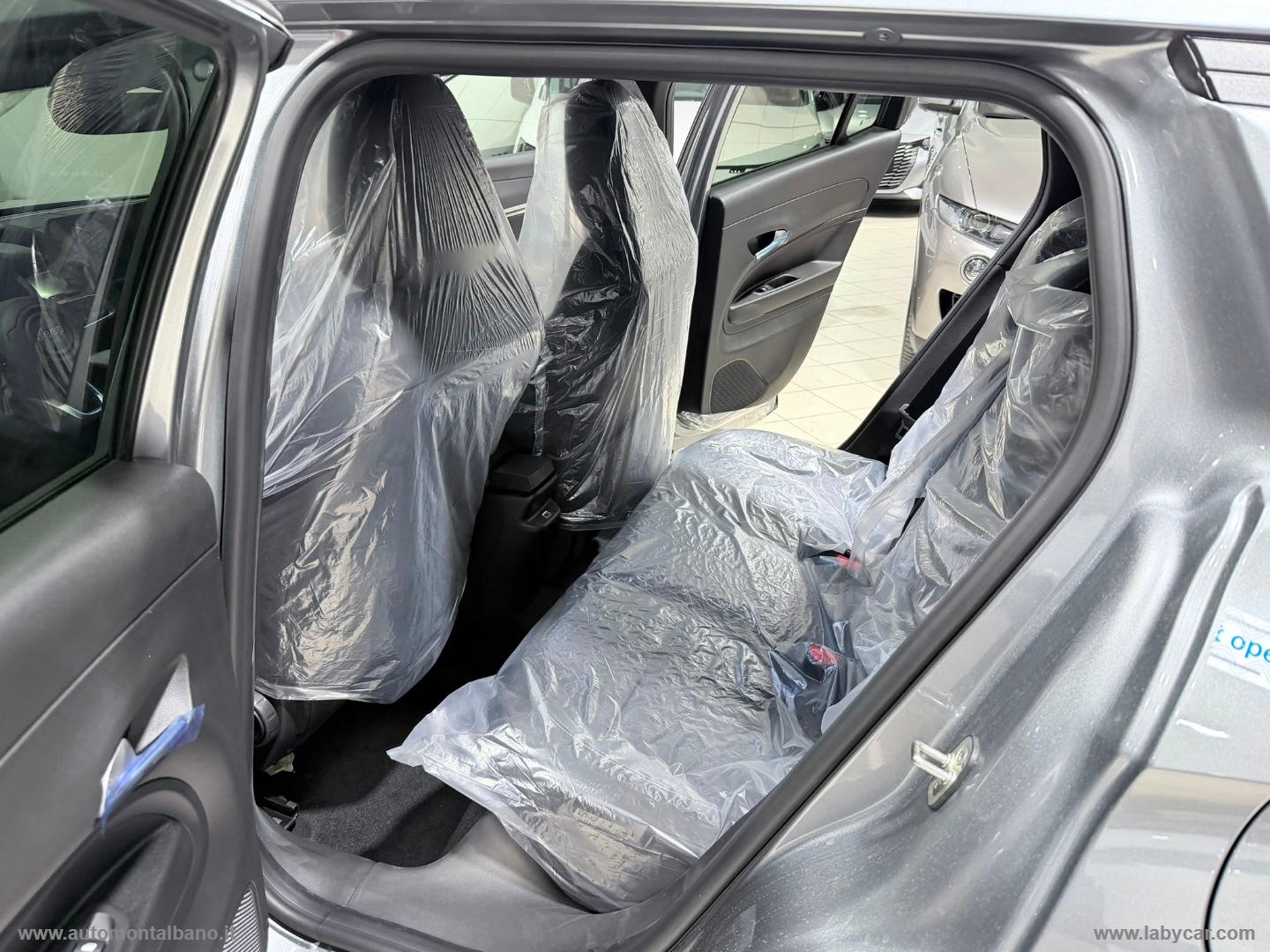 Avenger 1.2 Turbo 110CV e-Hybr. Summit - immagine 10