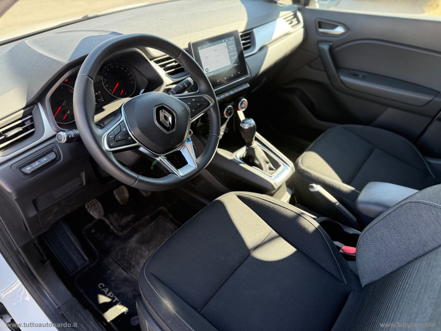 Captur TCe 12V 90 CV Business - immagine 10