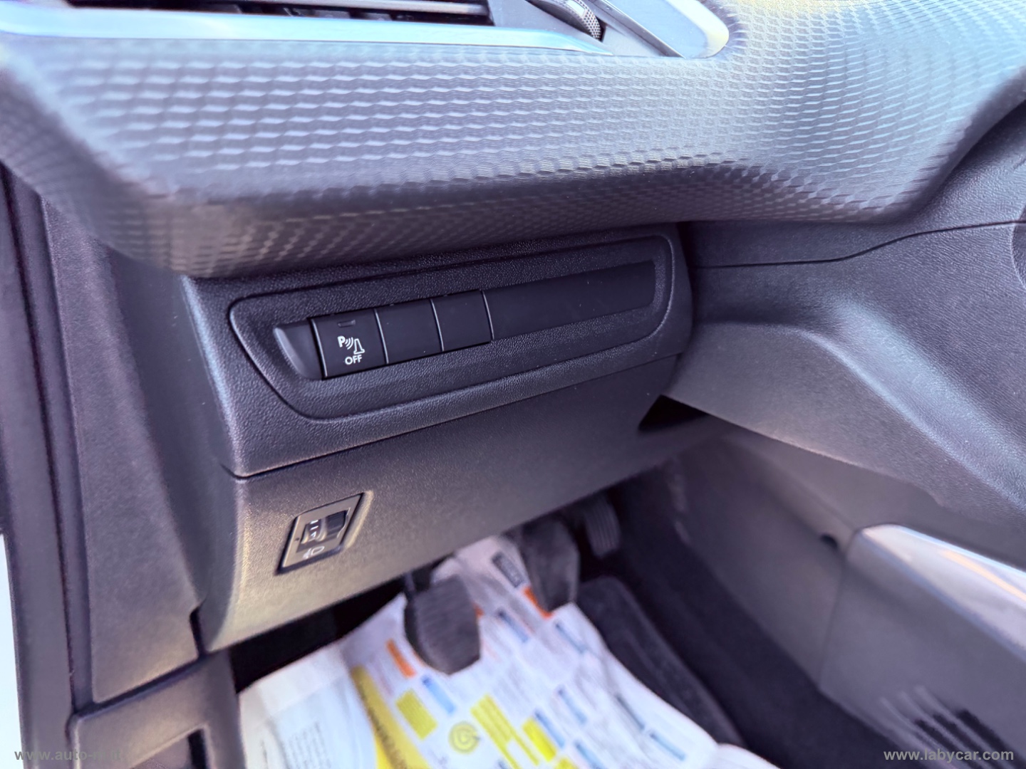 2008 BlueHDi 100 Active VAN - immagine 10