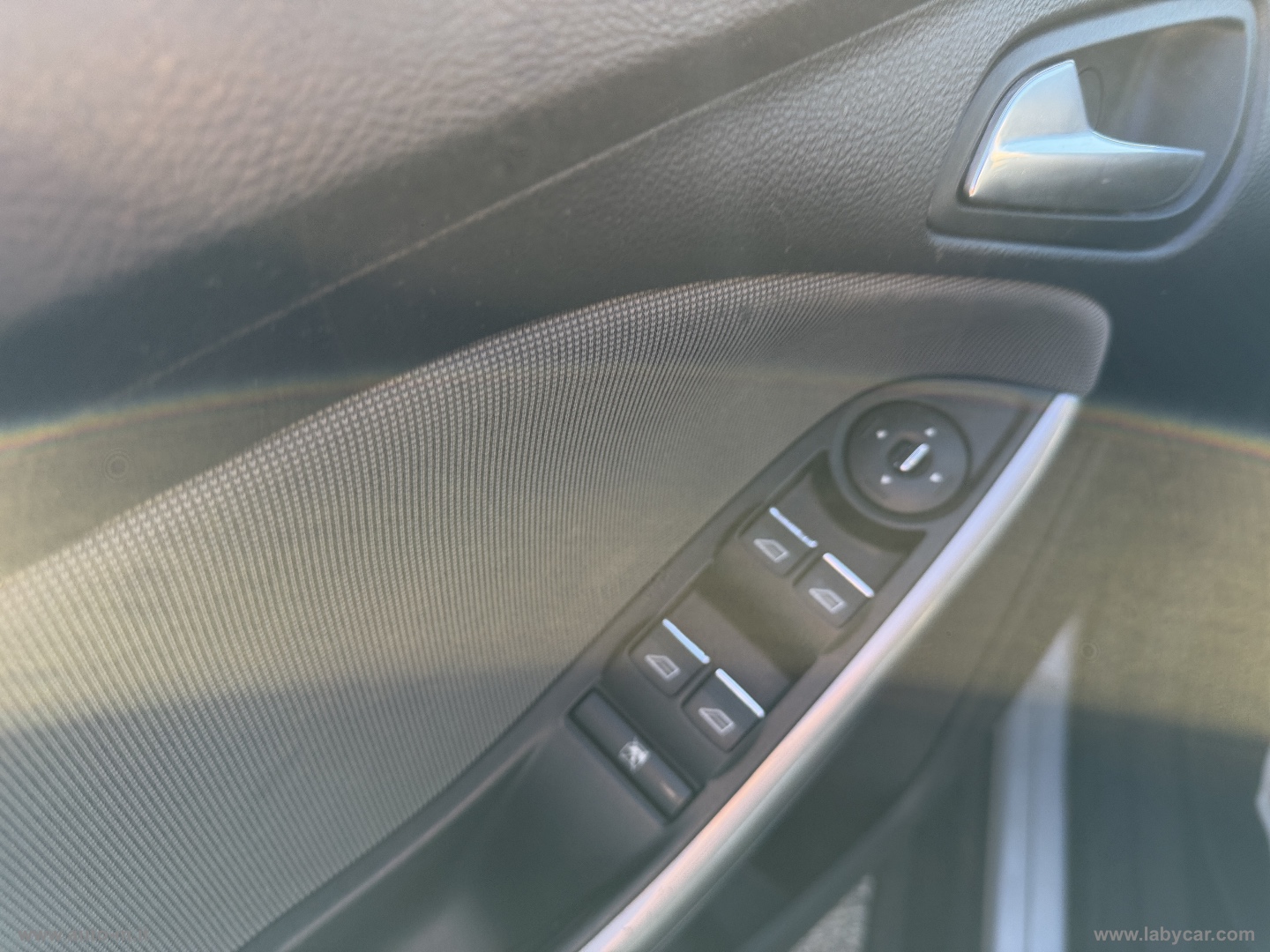 Focus 1.6 TDCi 115 CV SW Titanium - immagine 10