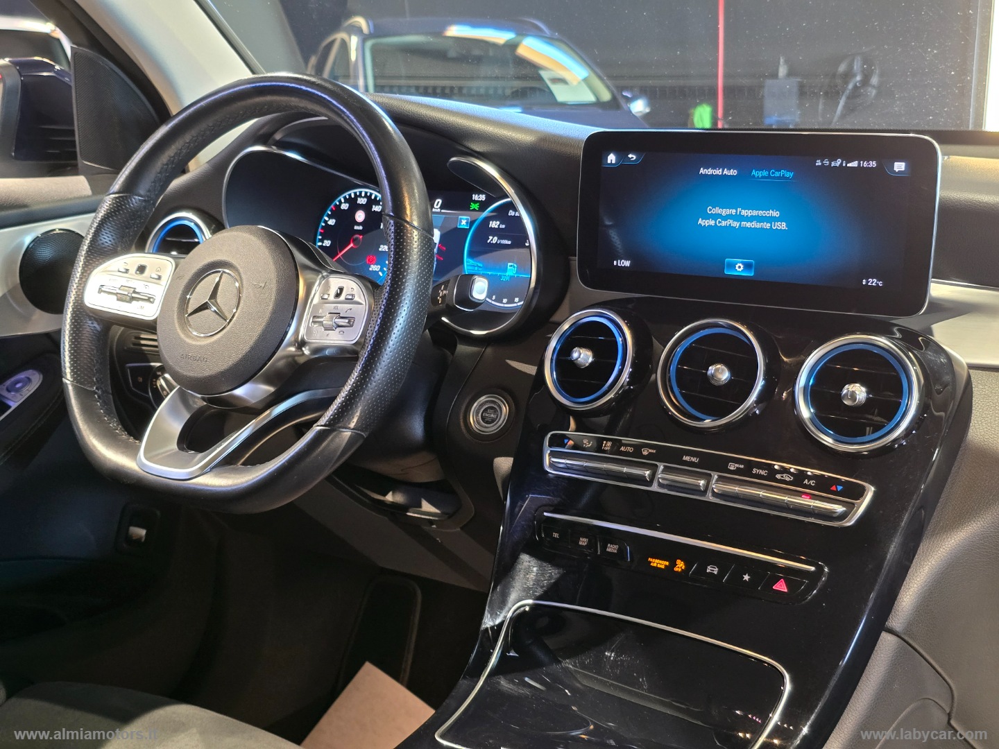 GLC 300 d 4Matic Premium Plus - immagine 10