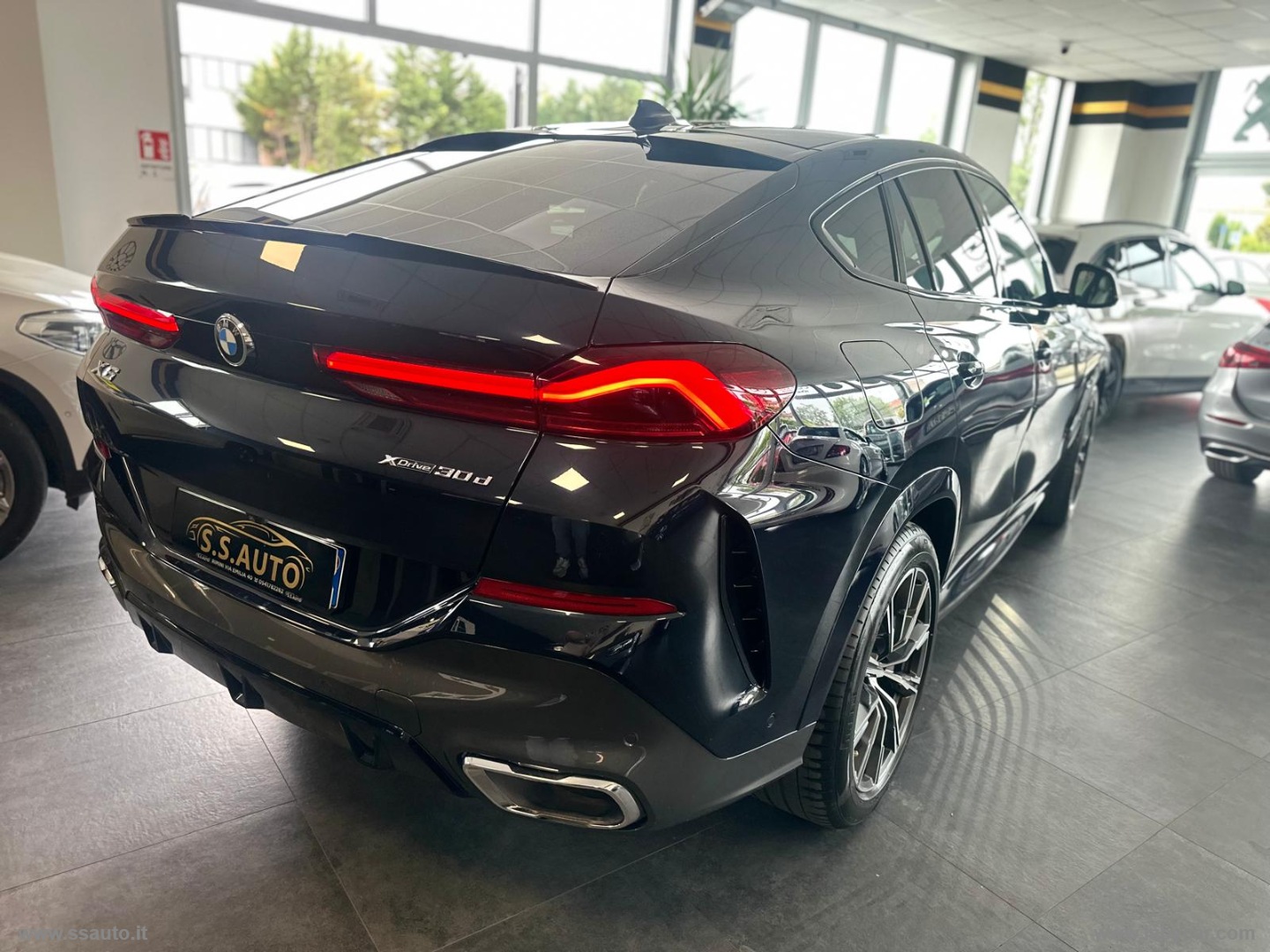 X6 xDrive30d 48V Msport Pro TAGLIANDI CERTIFICATI!! - immagine 10