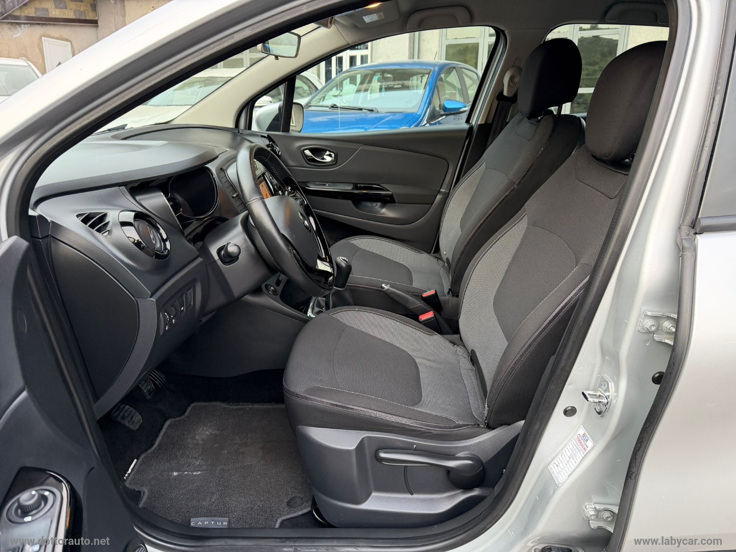 Captur 1.5 dCi 8V 90 CV S&S Ener. R-Link - immagine 10