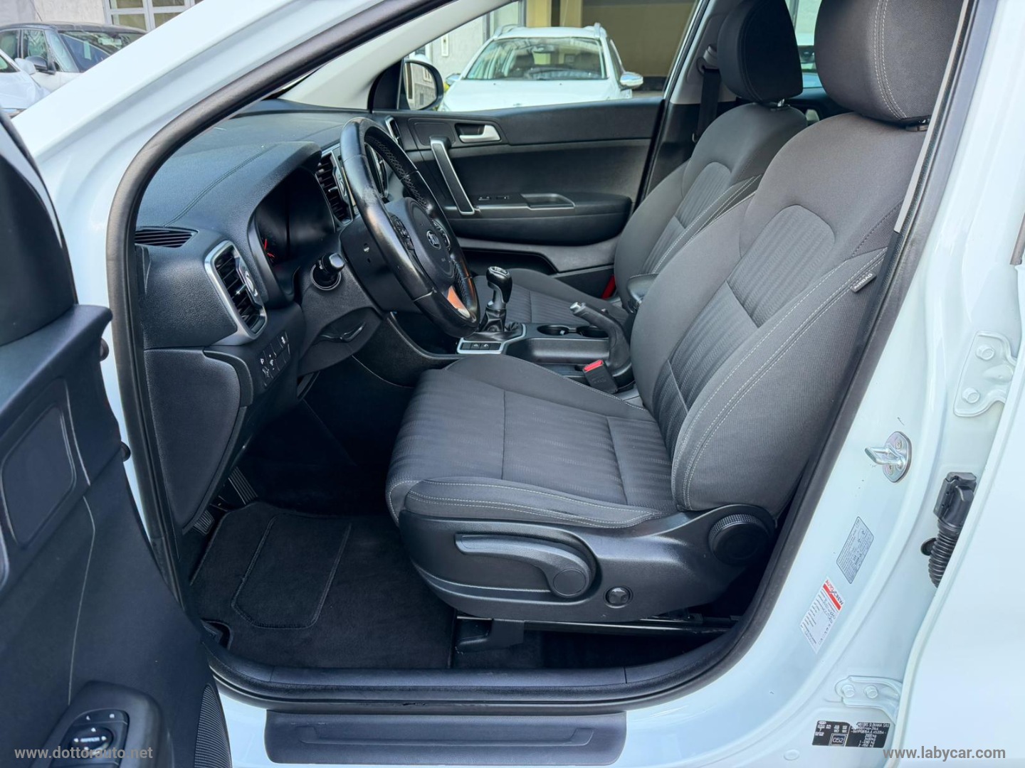 Sportage 1.7 CRDI 2WD Style - immagine 10