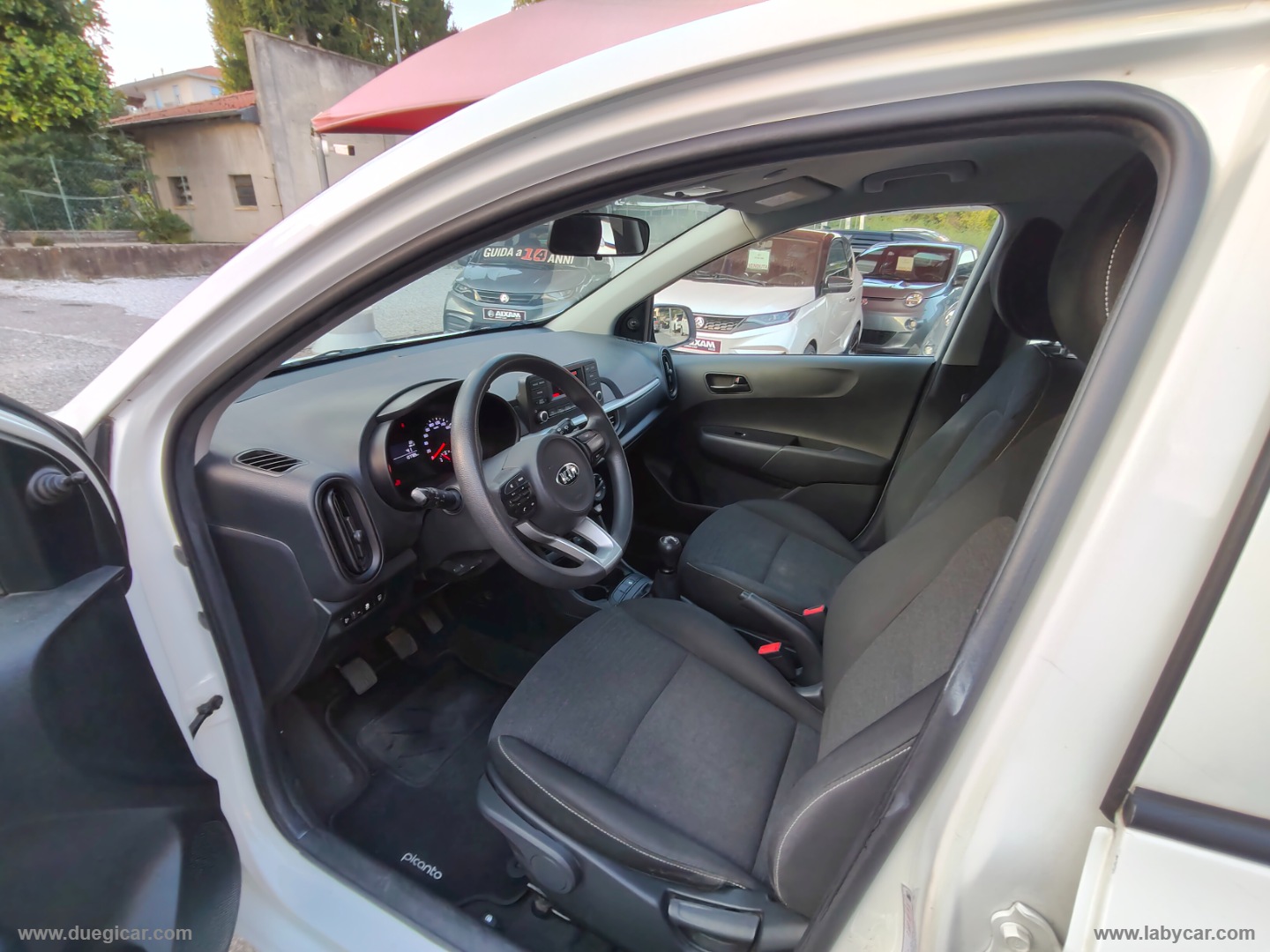 Picanto 1.0 12V 5p. Urban - immagine 10